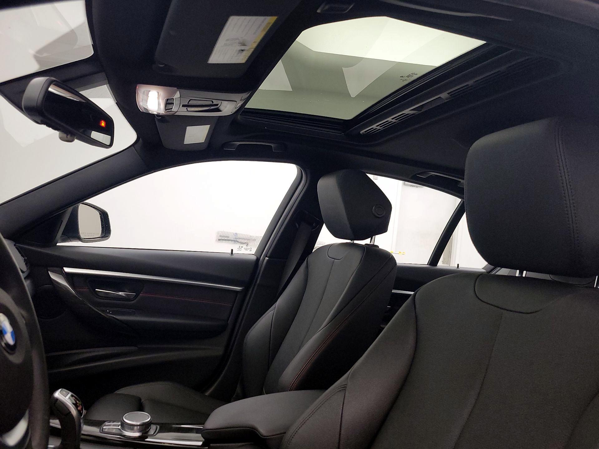 Thumbnail: 2018 BMW 3 Series - 19