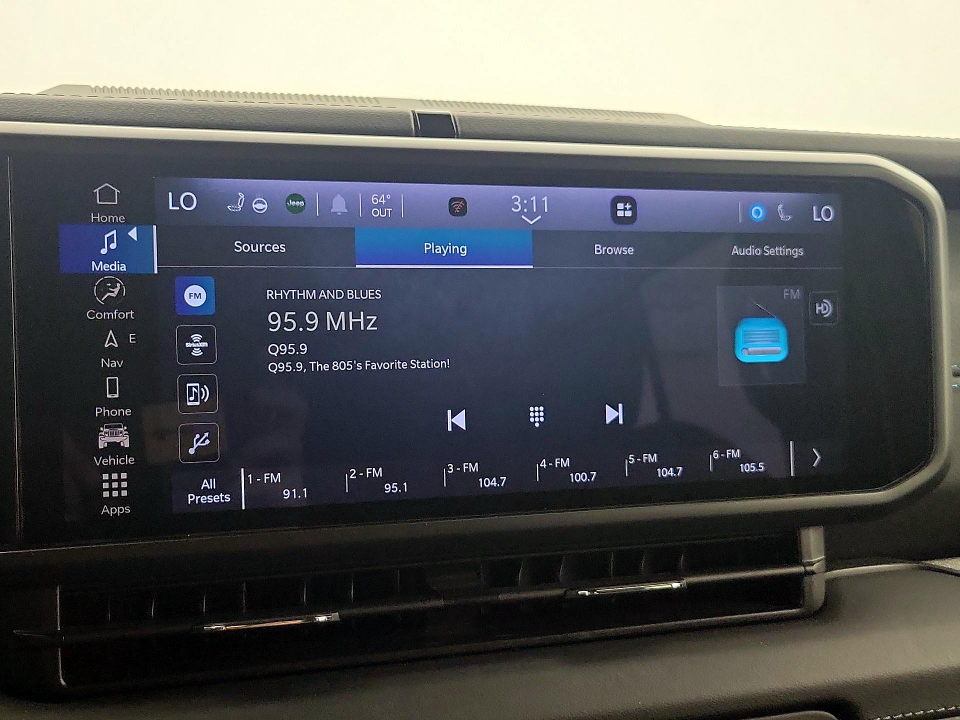 Thumbnail: 2024 Jeep Wrangler - 16