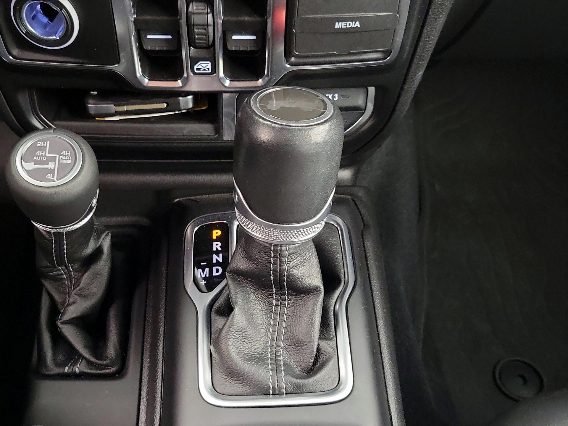 Thumbnail: 2024 Jeep Wrangler - 18