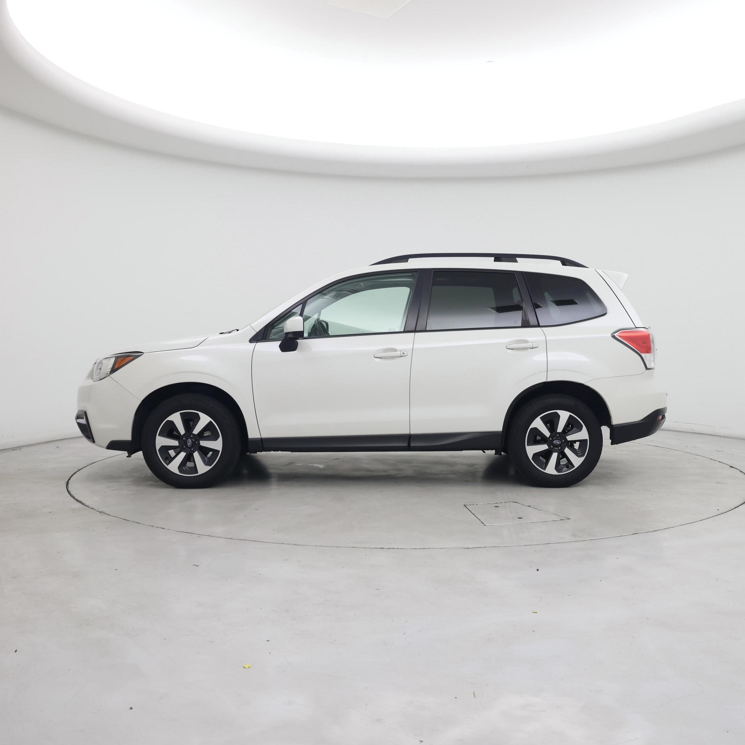 Thumbnail: 2018 Subaru Forester - 3