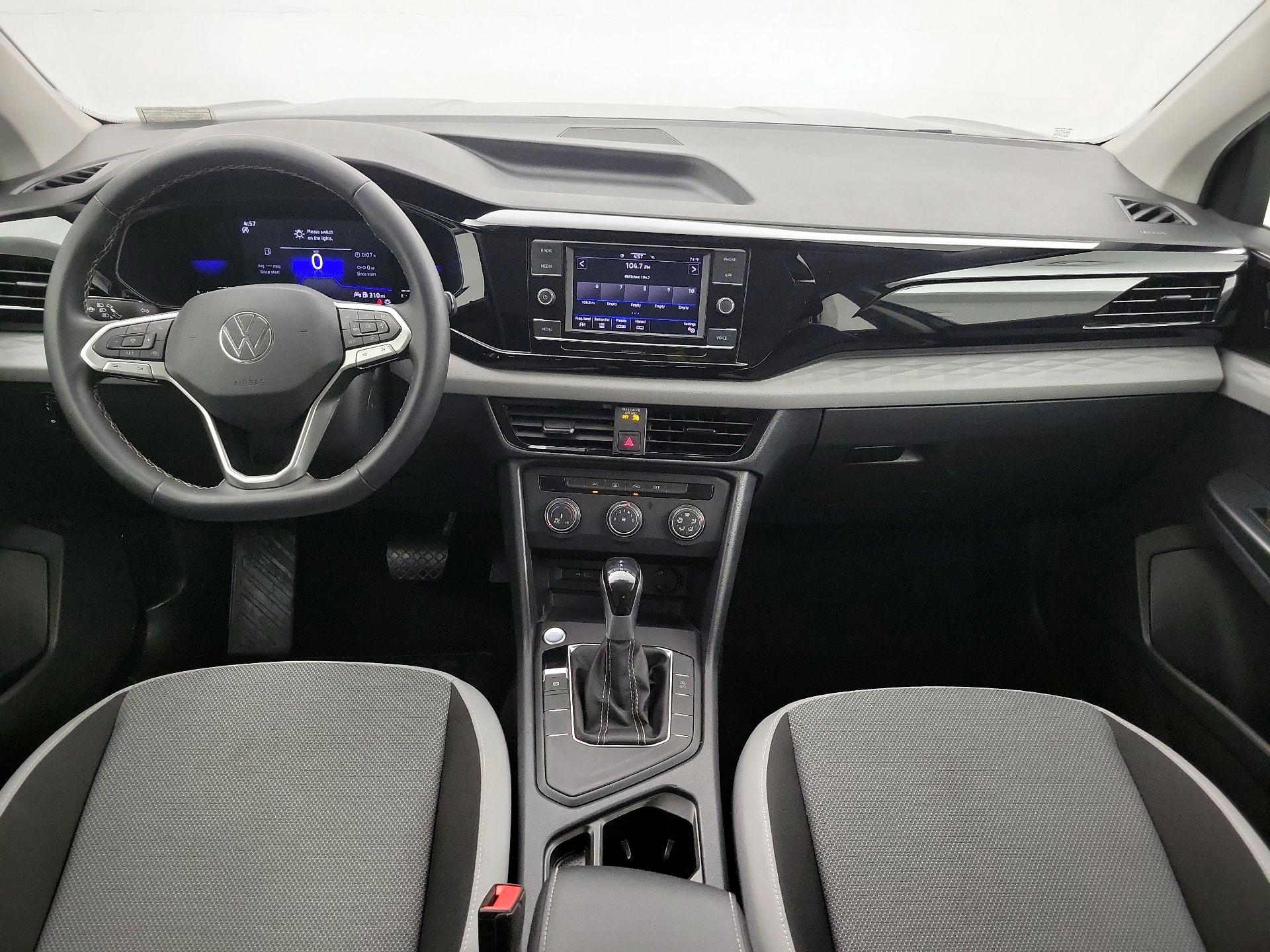 Thumbnail: 2022 Volkswagen Taos - 9