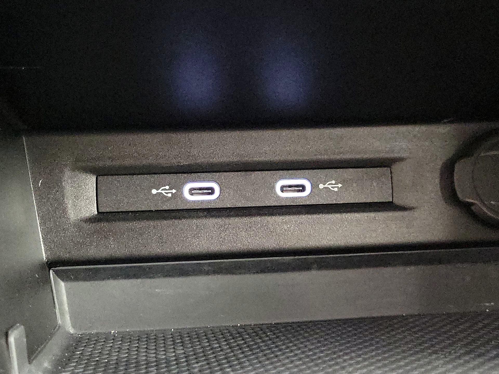 Thumbnail: 2022 Volkswagen Taos - 18