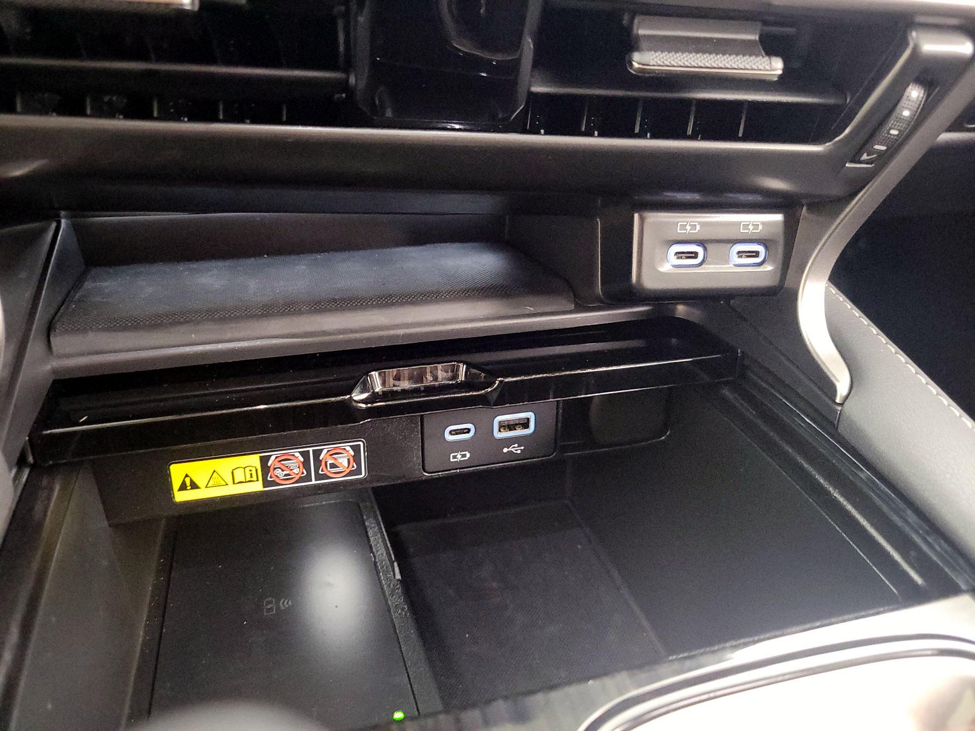 Thumbnail: 2025 Lexus RX - 18