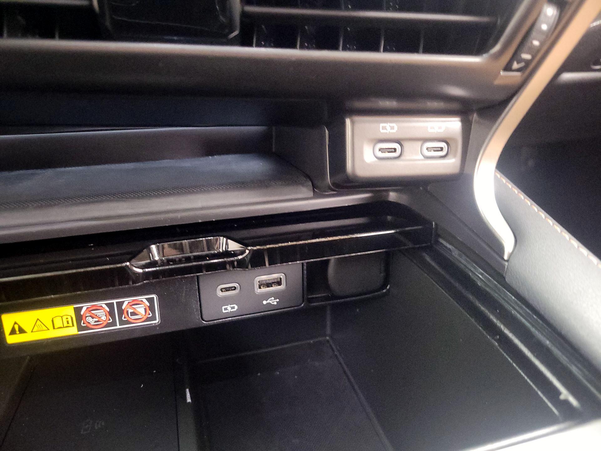 Thumbnail: 2025 Lexus RX - 18