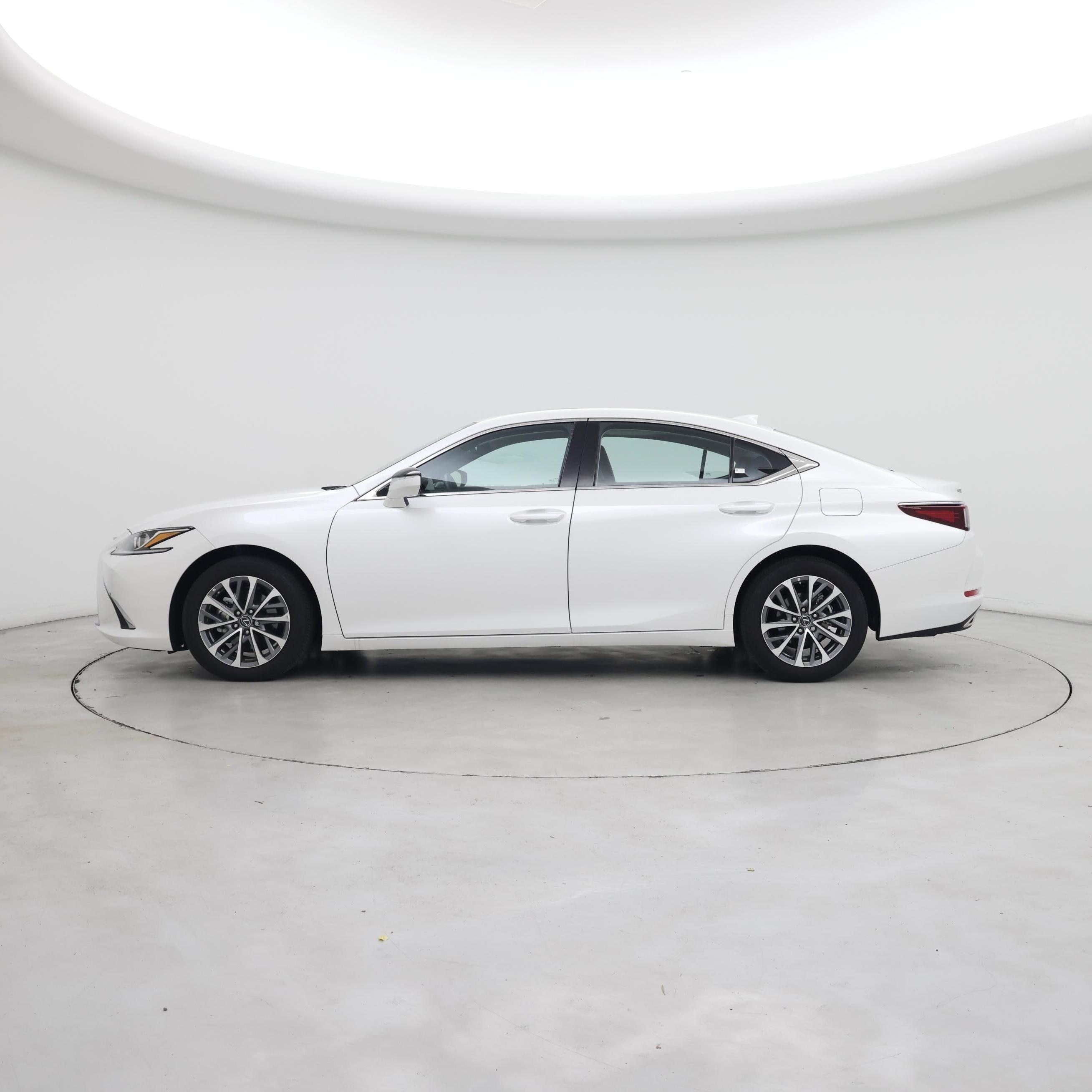 Thumbnail: 2025 Lexus ES - 3