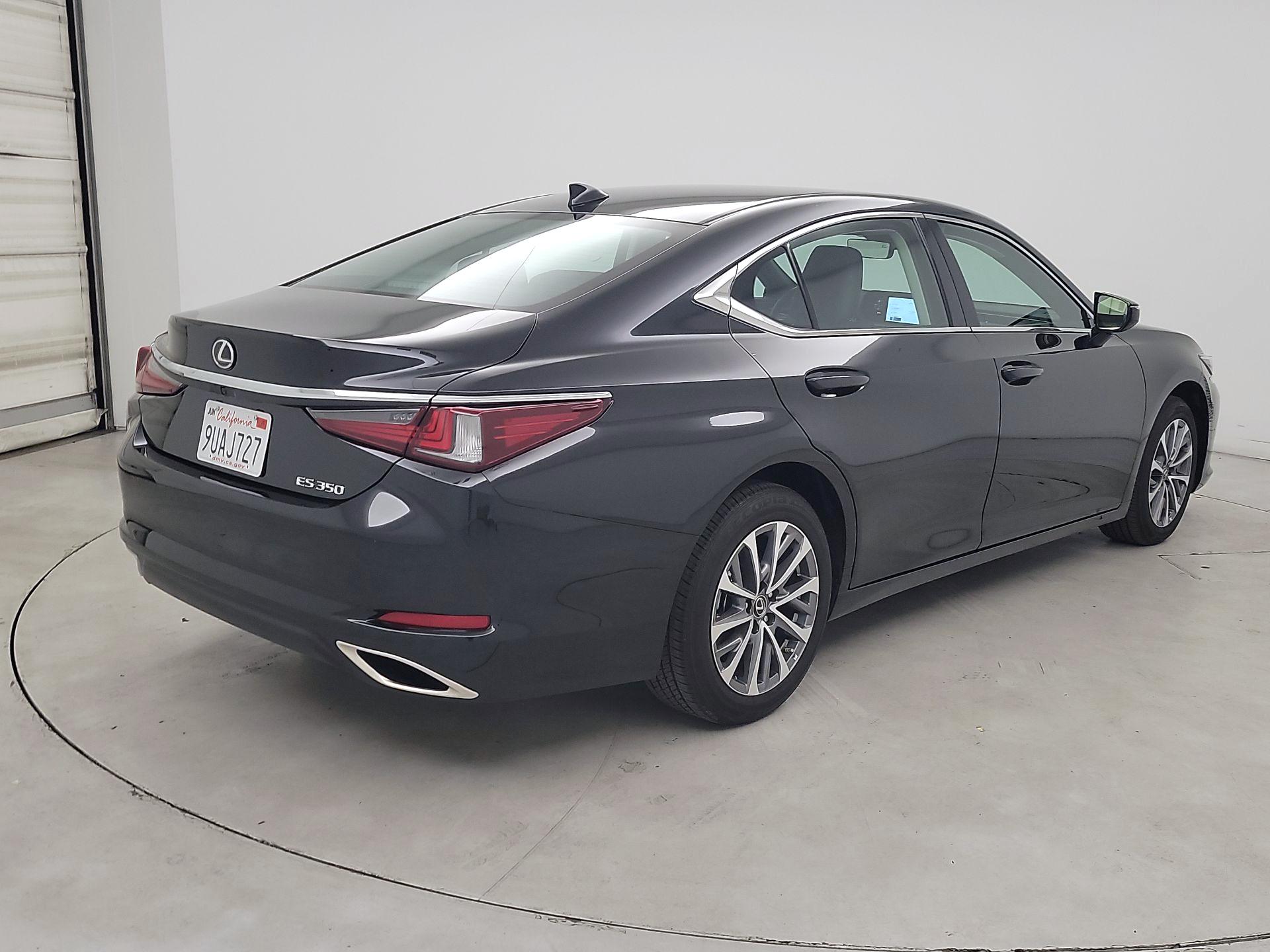 Thumbnail: 2025 Lexus ES - 5