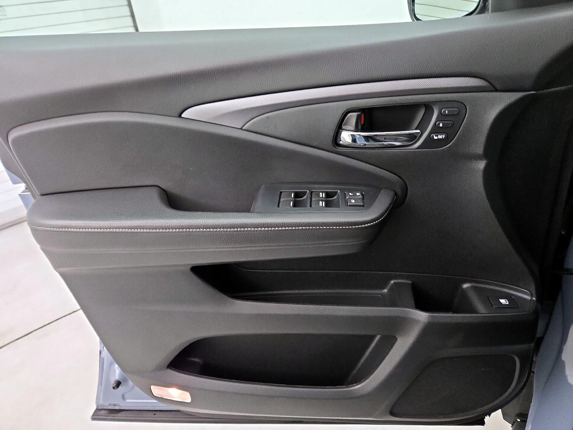 Thumbnail: 2023 Honda Ridgeline - 12