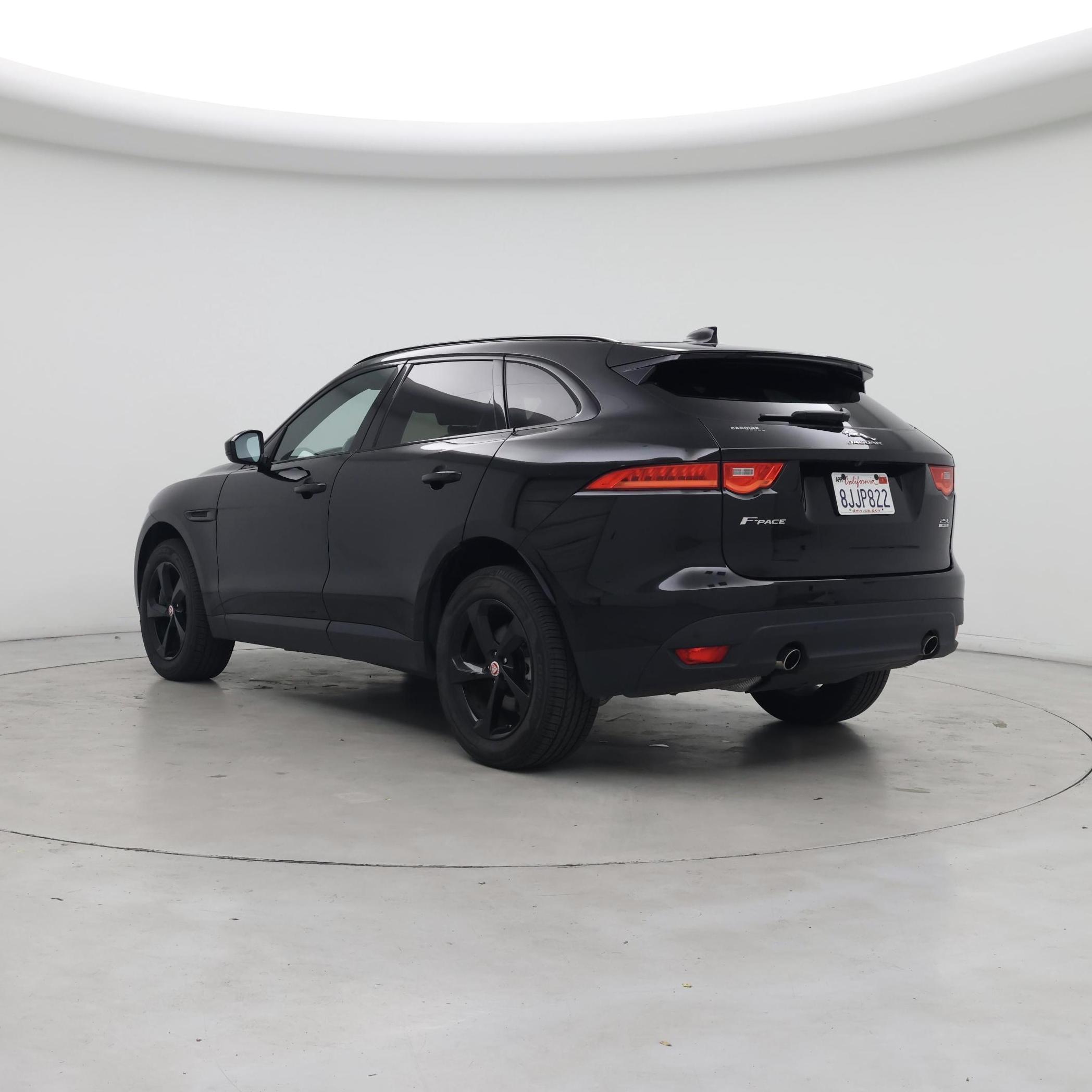 Thumbnail: 2019 Jaguar F-Pace - 2