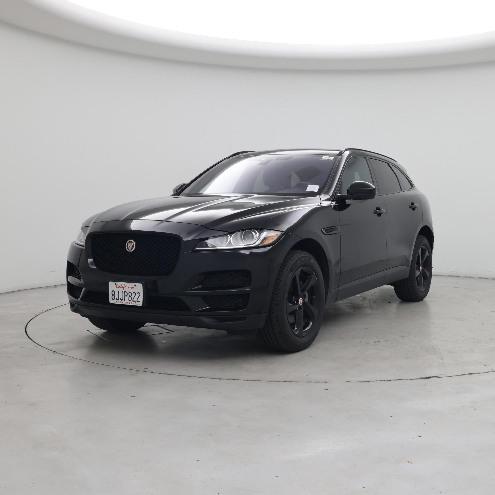 Thumbnail: 2019 Jaguar F-Pace - 4