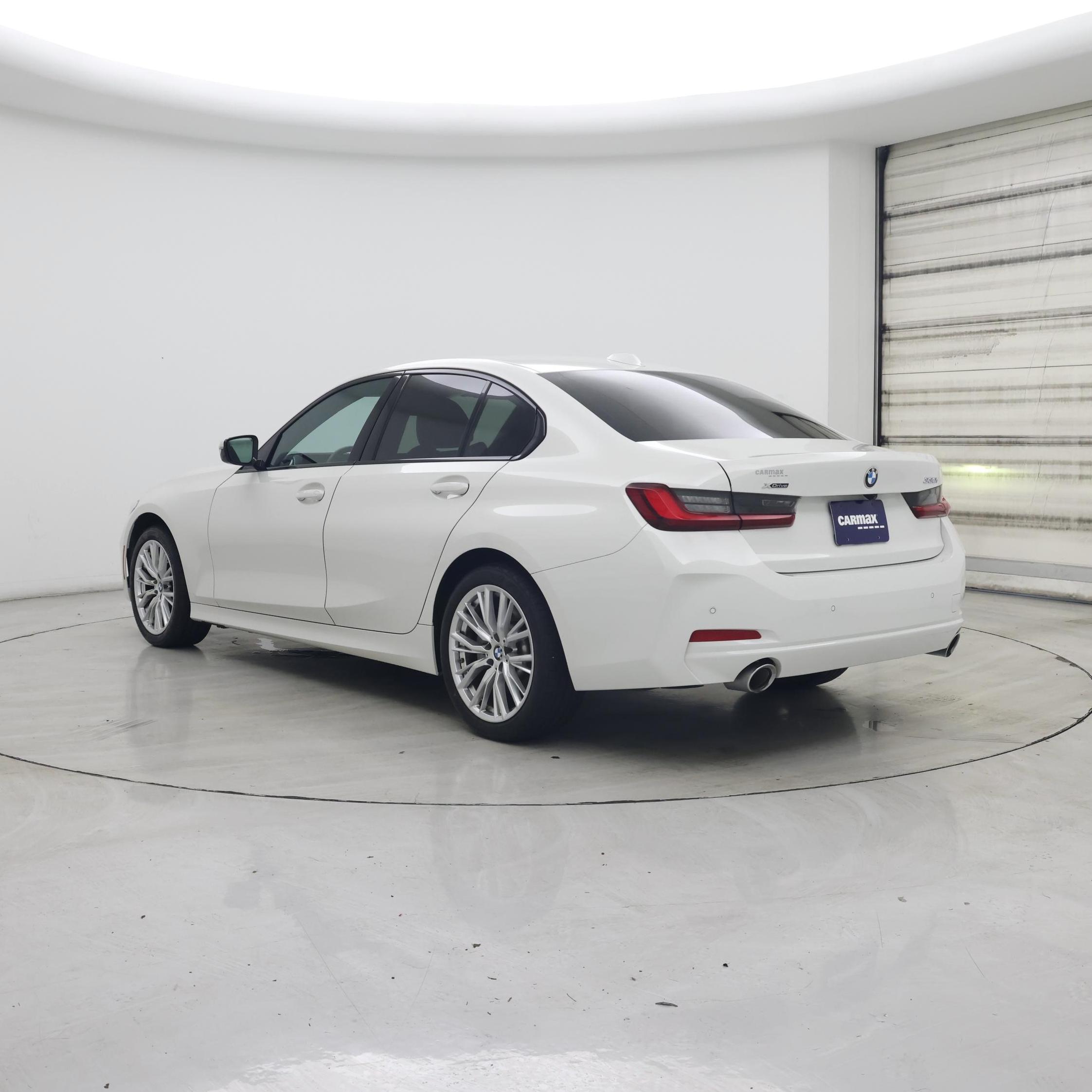 Thumbnail: 2023 BMW 3 Series - 2