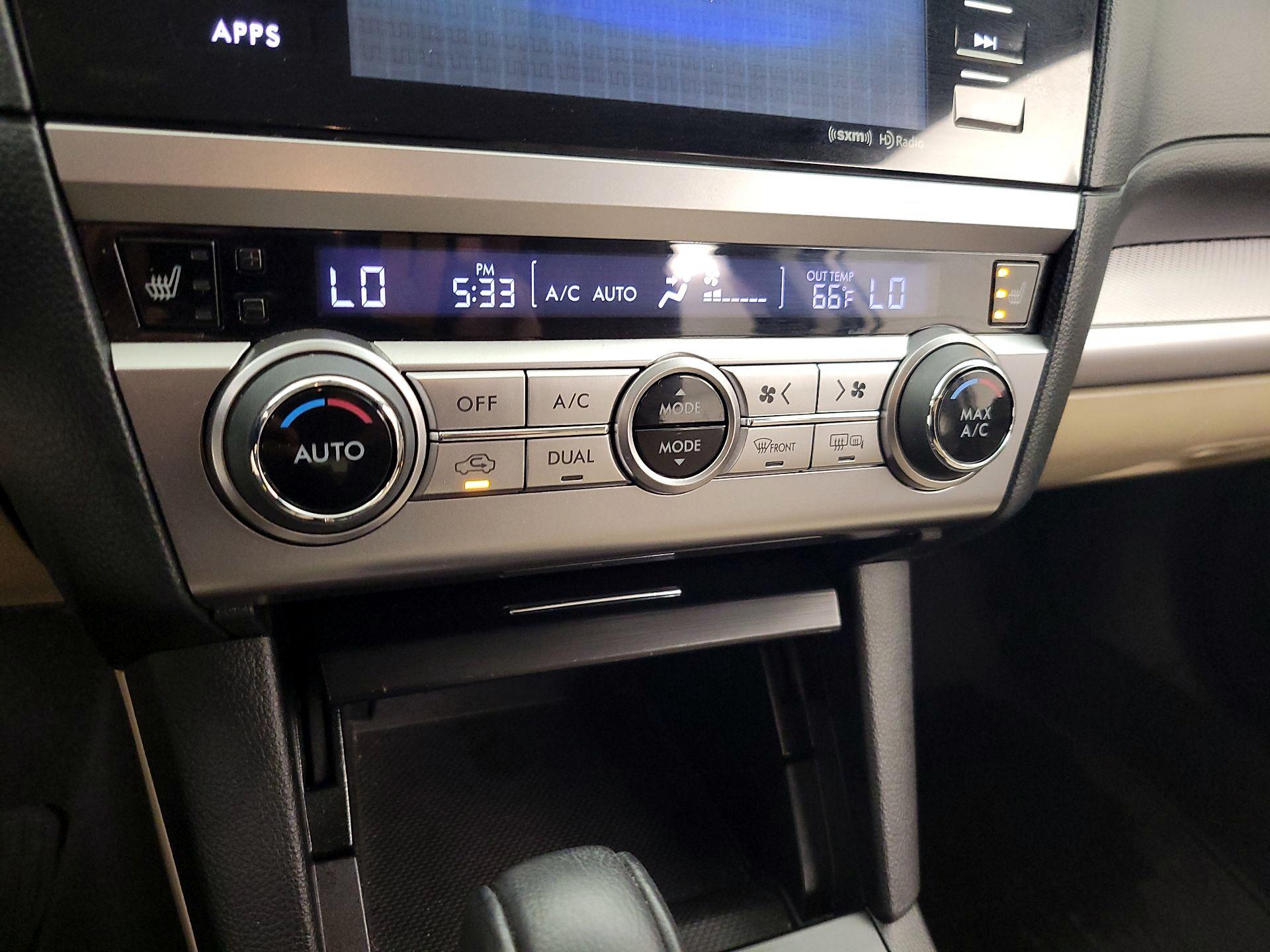 Thumbnail: 2016 Subaru Outback - 16