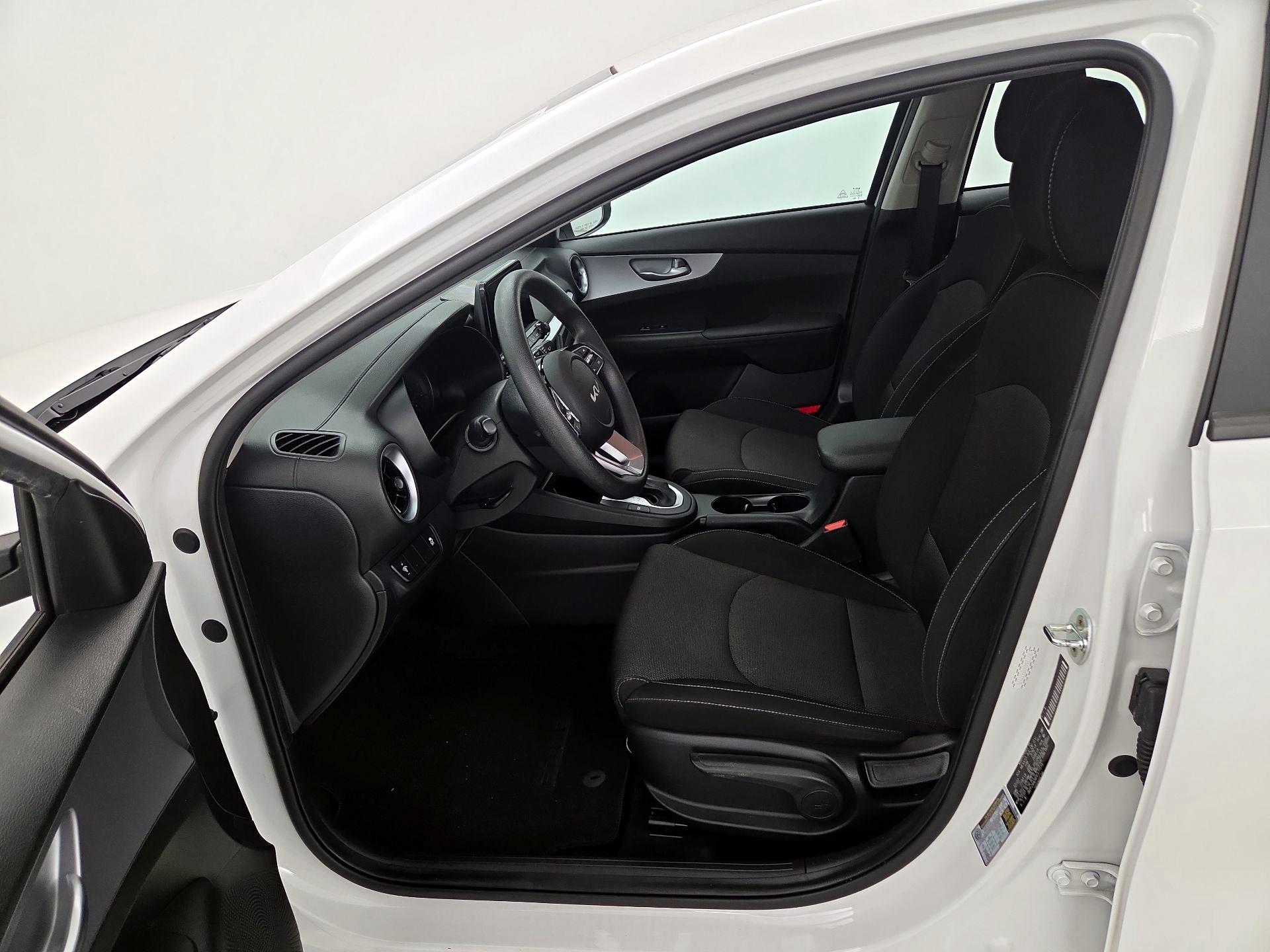 Thumbnail: 2023 Kia Forte - 11