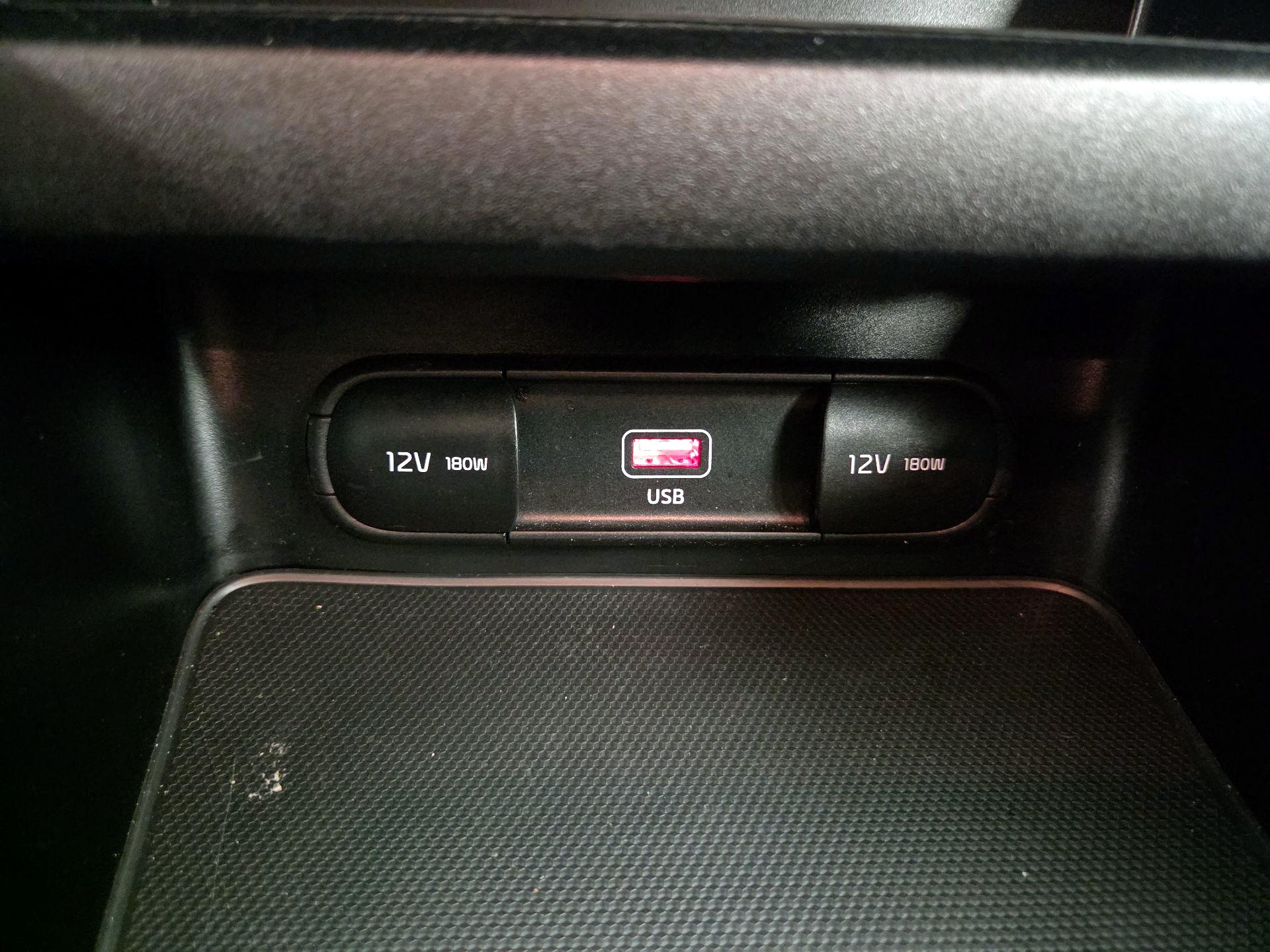 Thumbnail: 2023 Kia Forte - 18