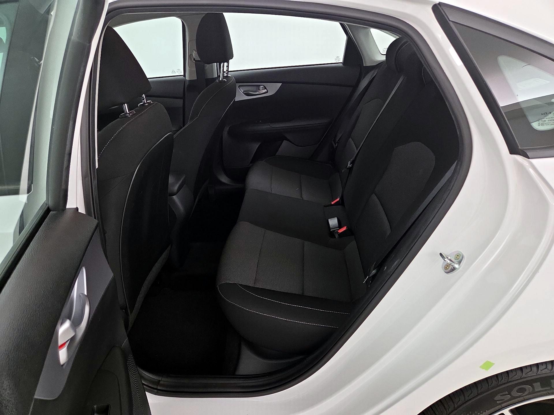 Thumbnail: 2023 Kia Forte - 19