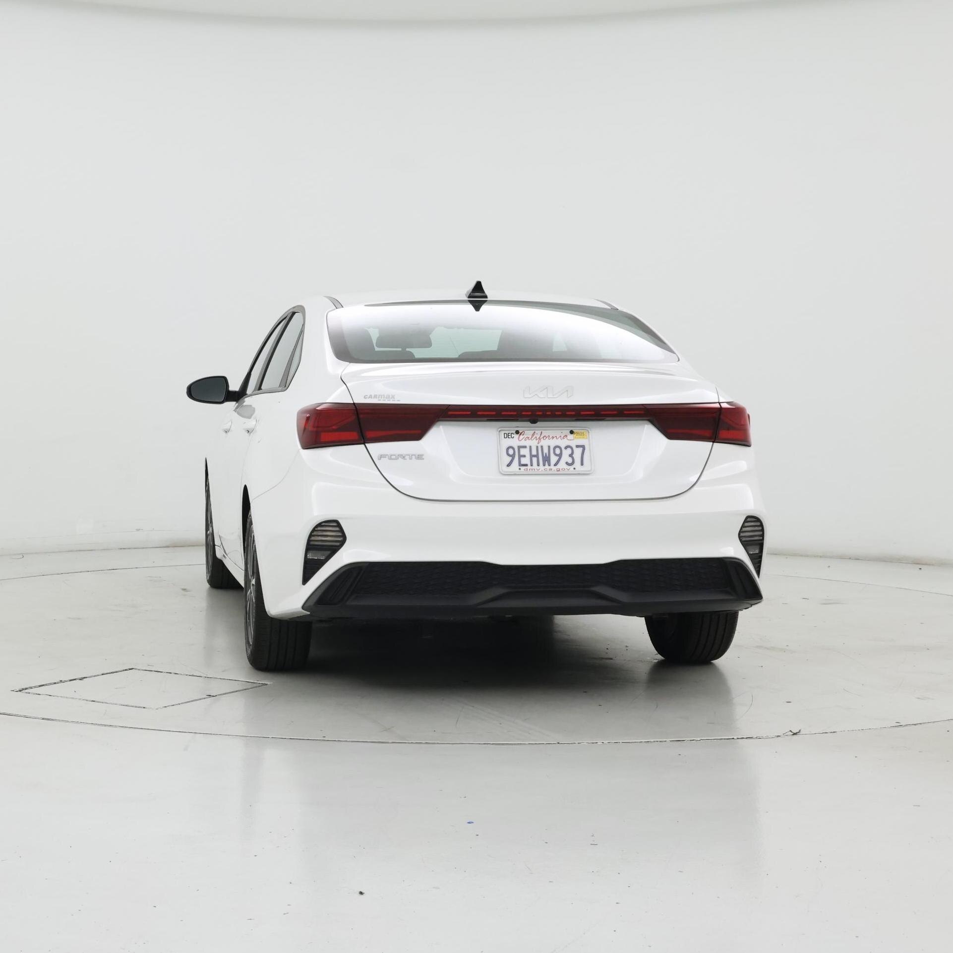 Thumbnail: 2023 Kia Forte - 6