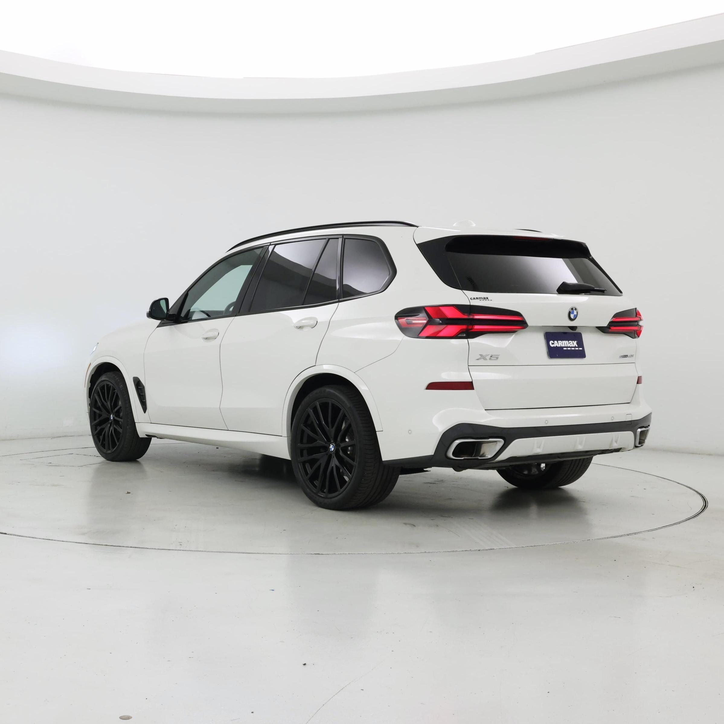 Thumbnail: 2024 BMW X5 - 2