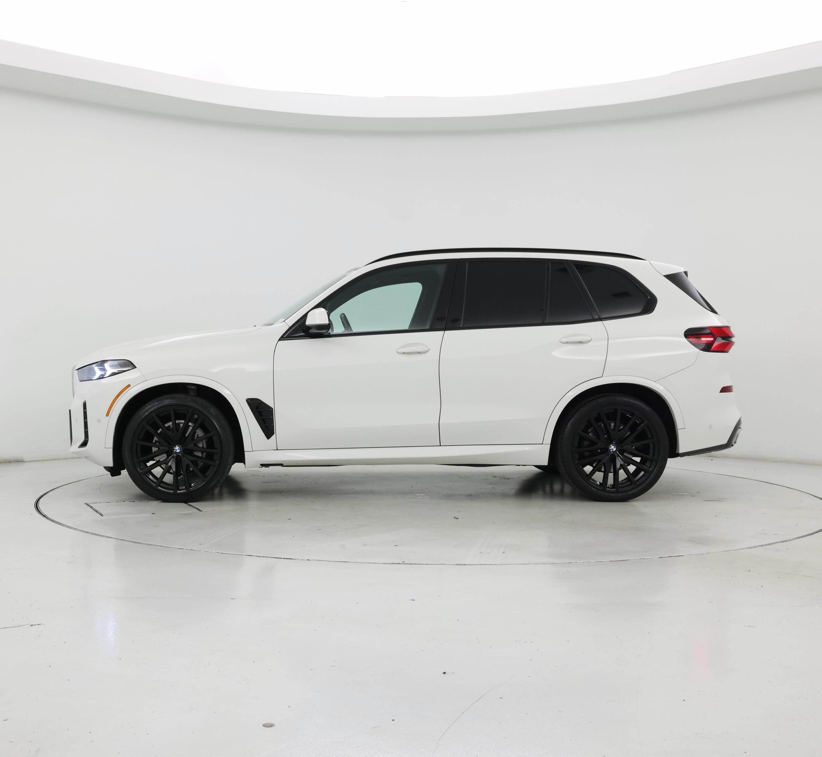 Thumbnail: 2024 BMW X5 - 3