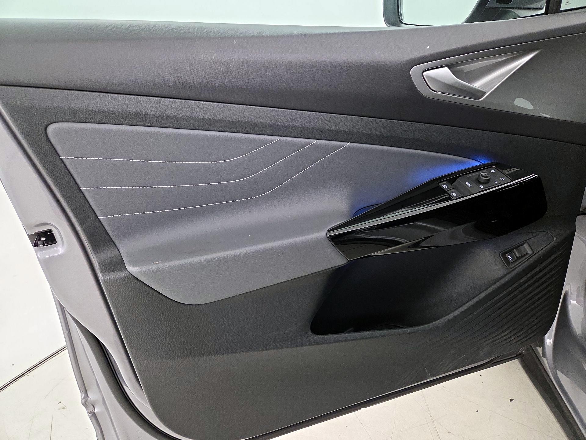 Thumbnail: 2023 Volkswagen ID.4 - 12