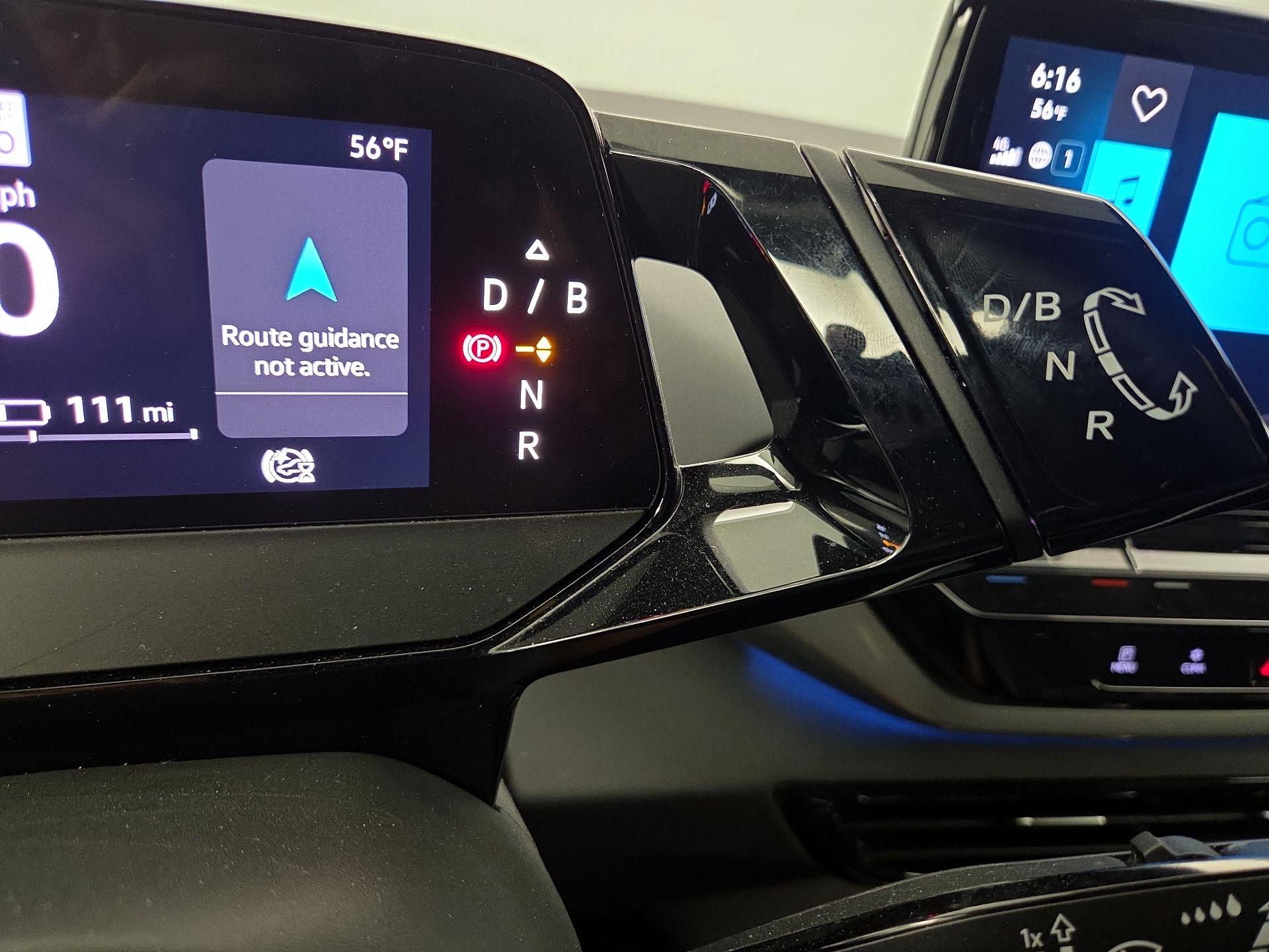 Thumbnail: 2023 Volkswagen ID.4 - 18