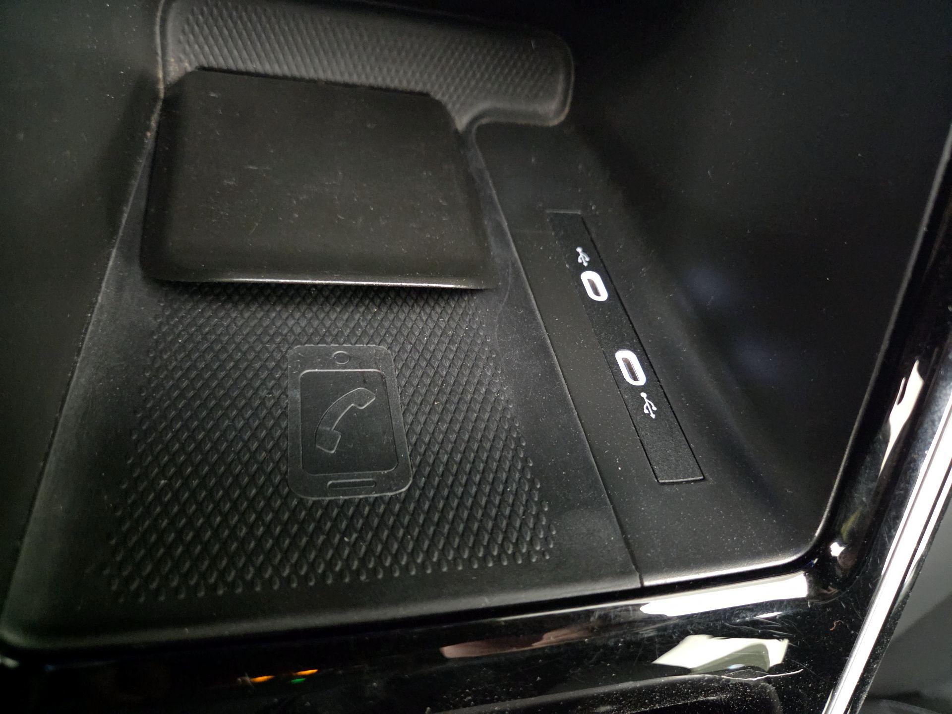 Thumbnail: 2023 Volkswagen ID.4 - 19