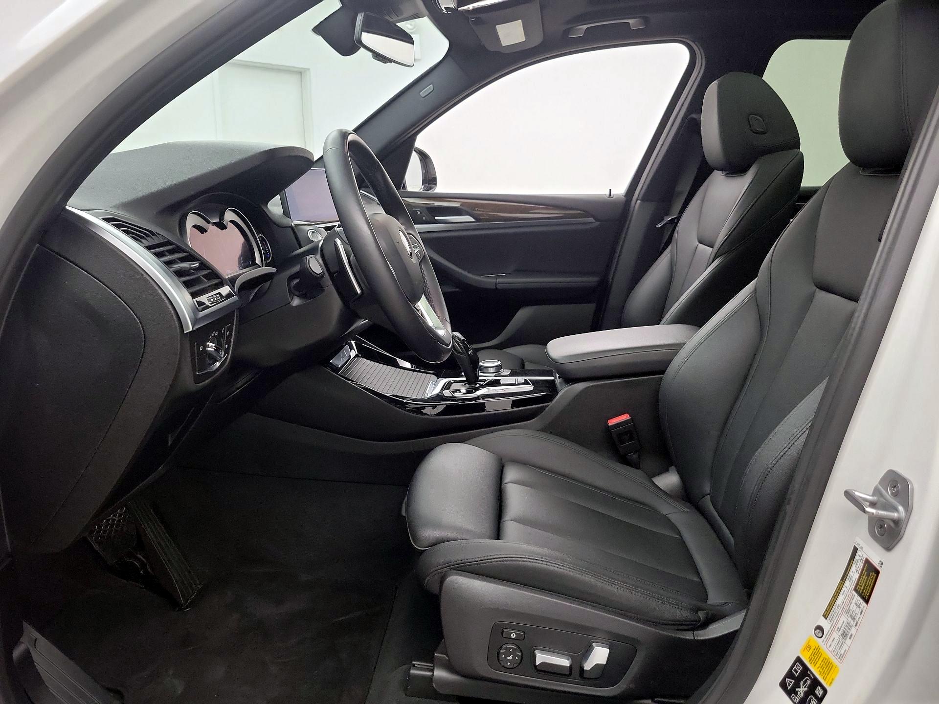 Thumbnail: 2021 BMW X3 - 11