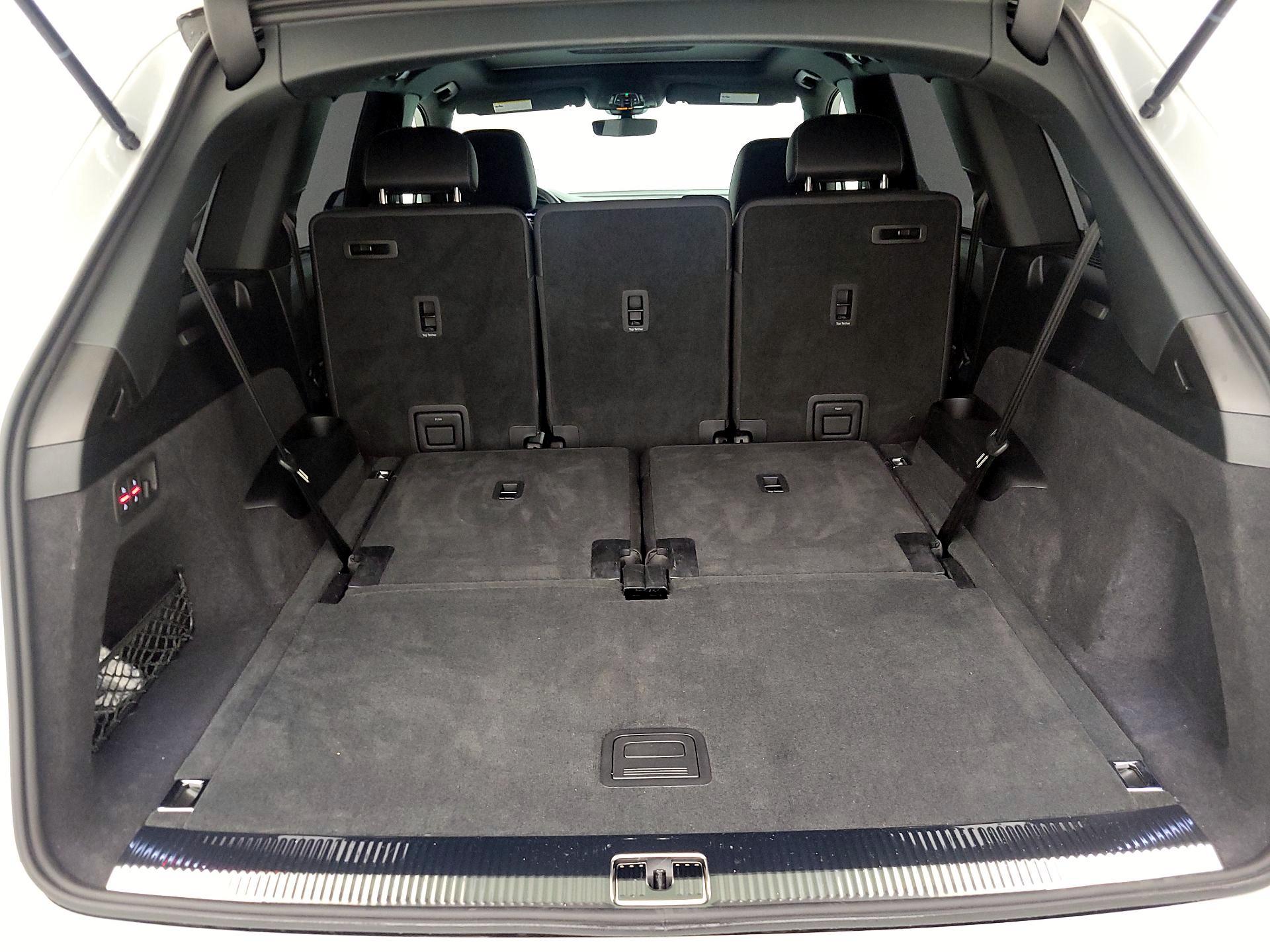 Thumbnail: 2025 Audi Q7 - 20