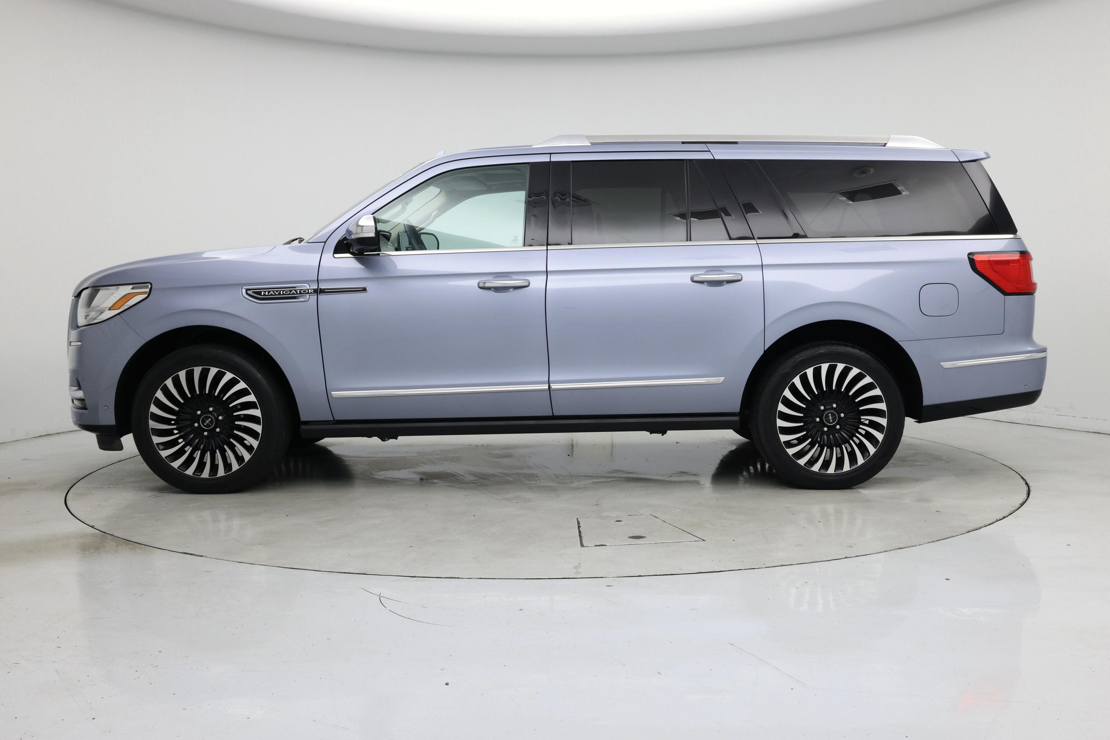 Thumbnail: 2019 Lincoln Navigator L - 3