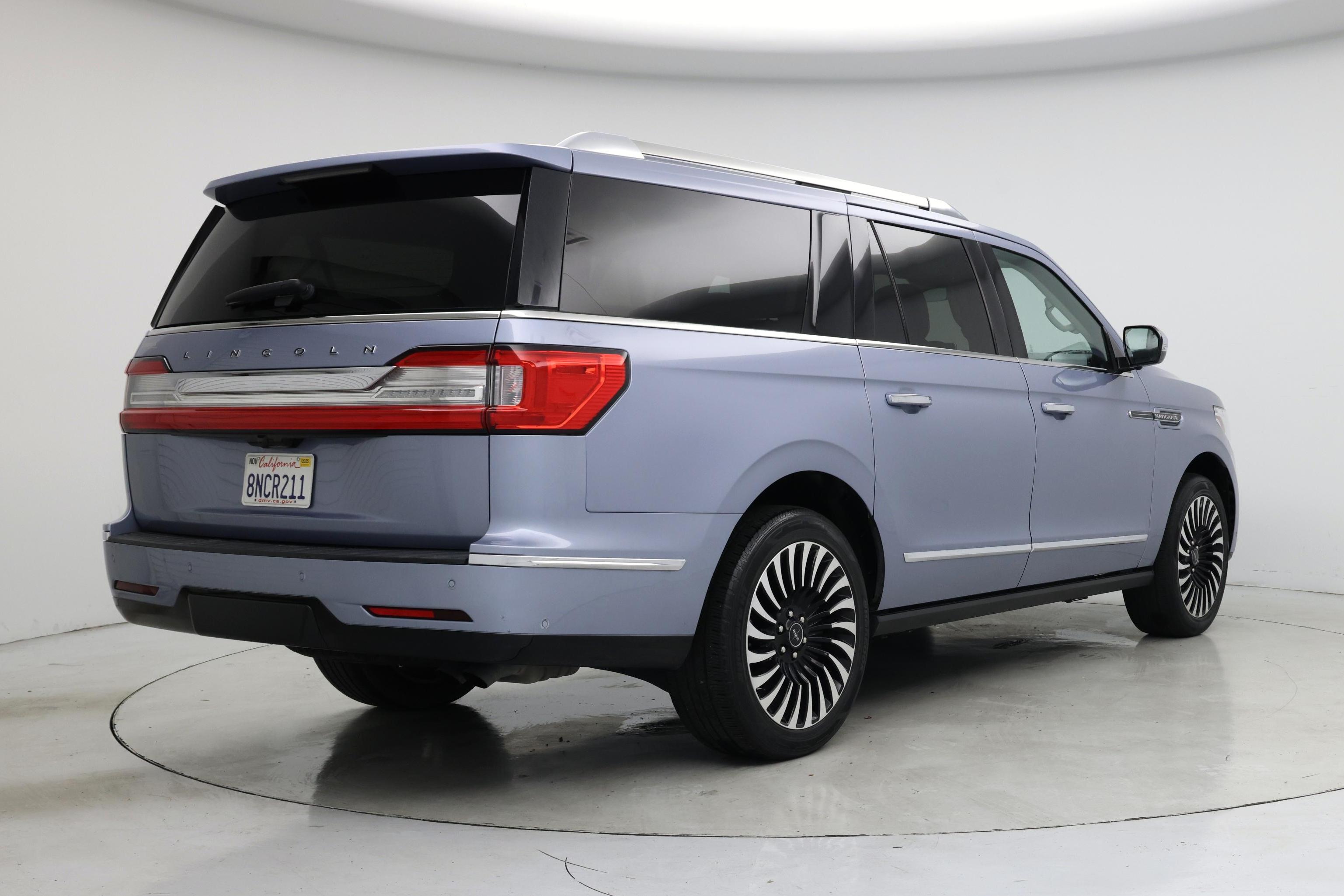 Thumbnail: 2019 Lincoln Navigator L - 8