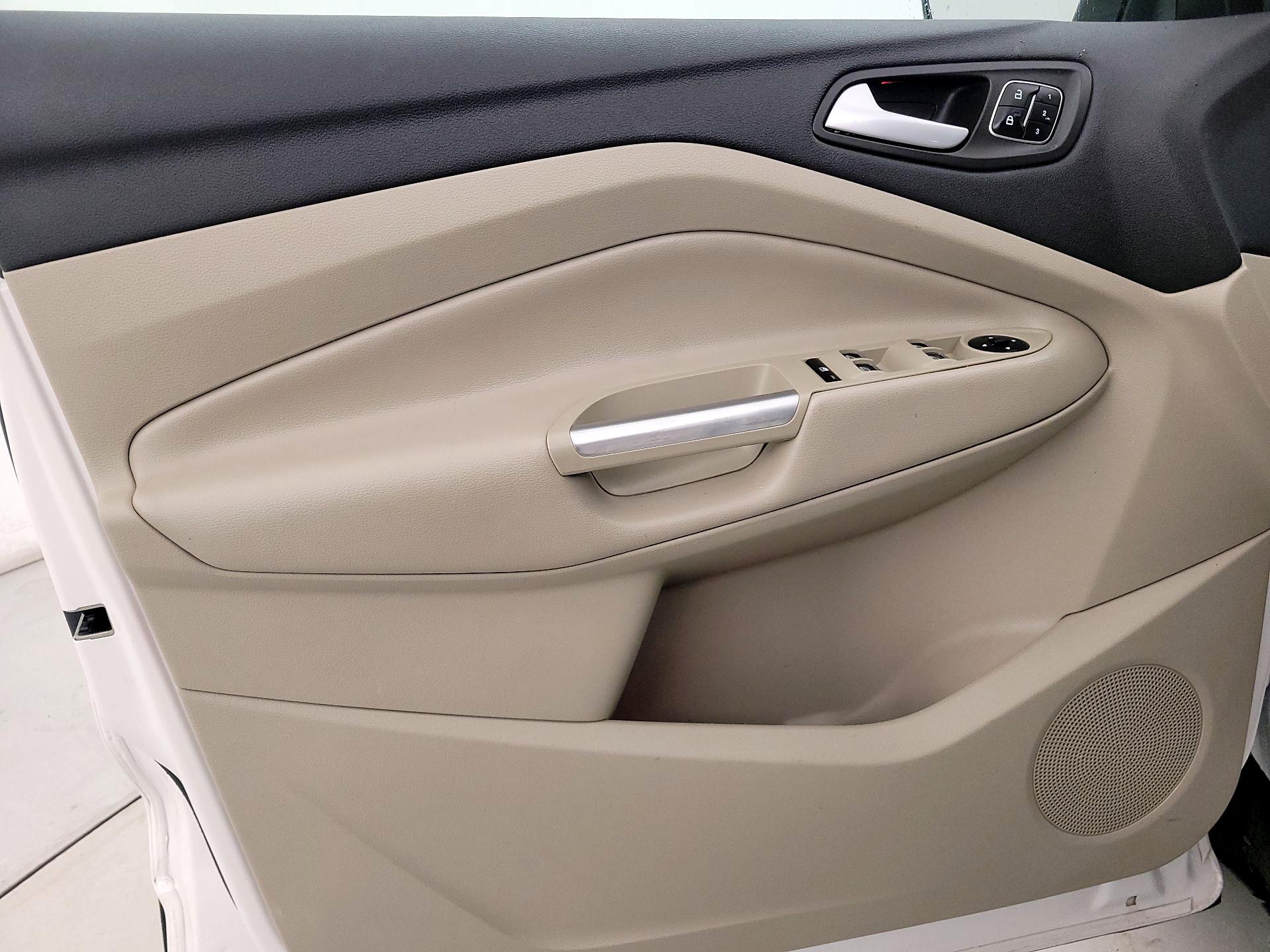 Thumbnail: 2017 Ford Escape - 12