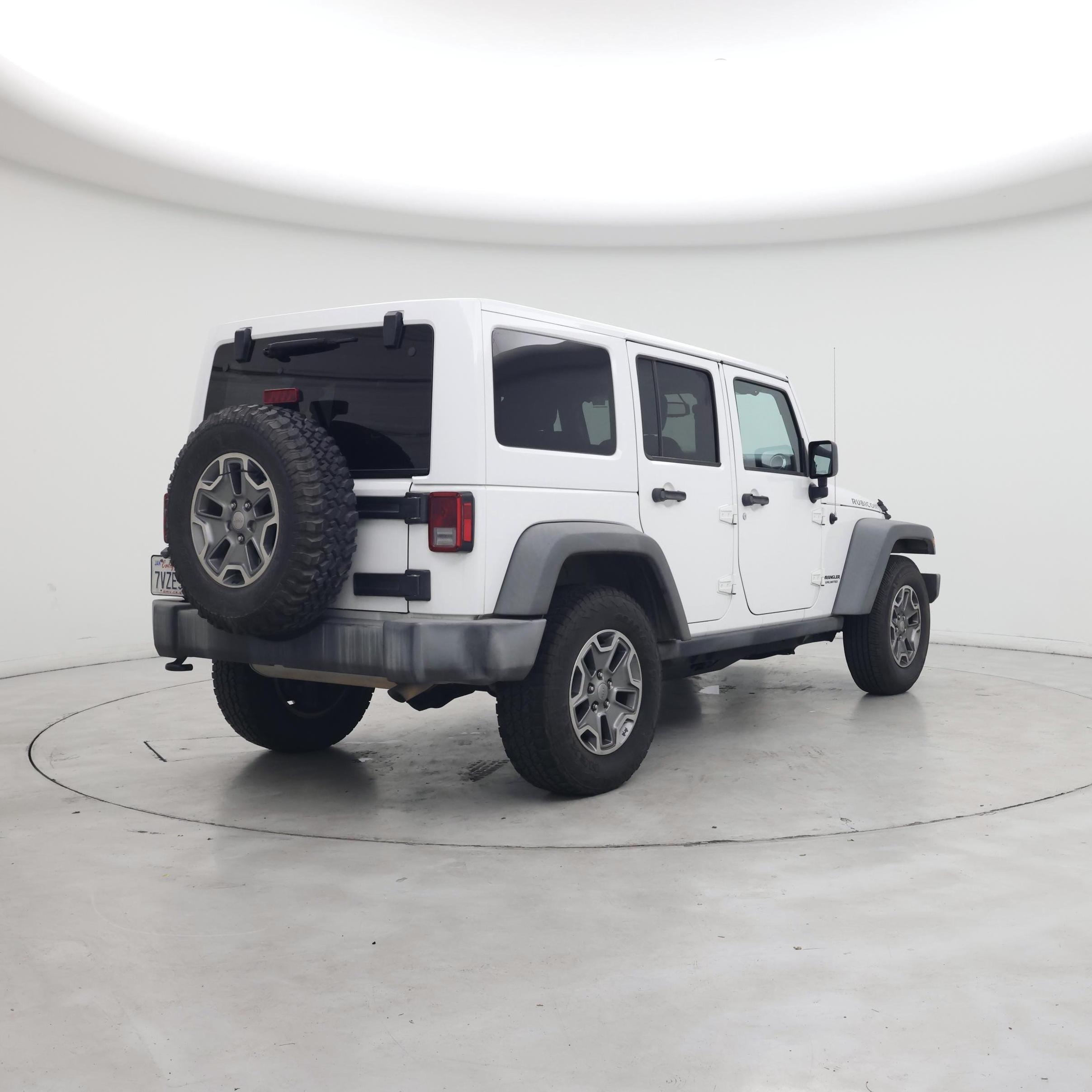 Thumbnail: 2016 Jeep Wrangler - 8