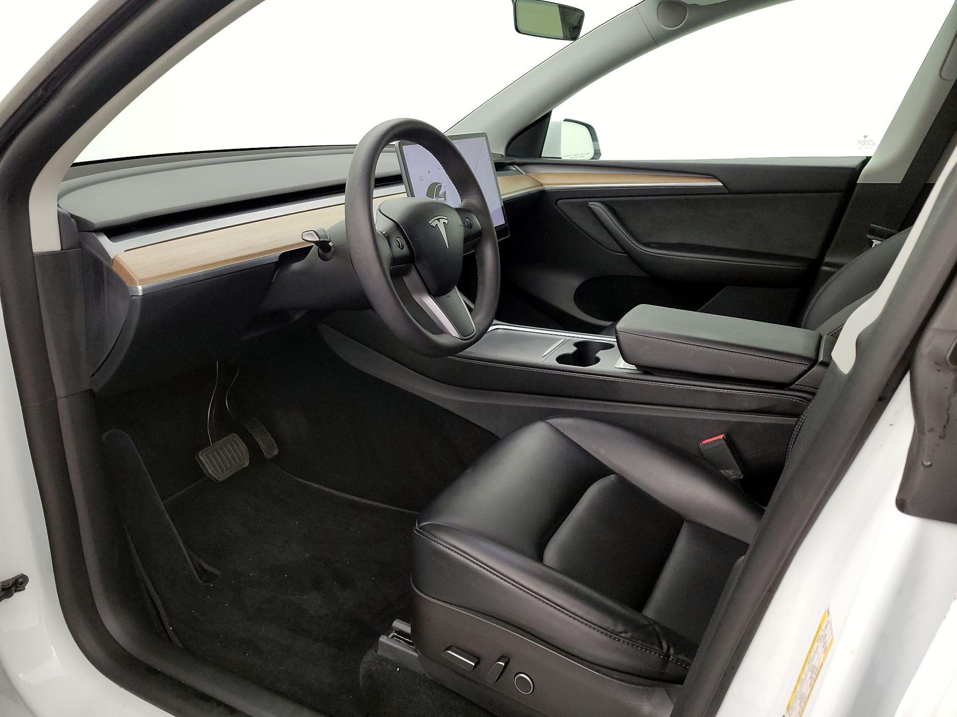Thumbnail: 2022 Tesla Model Y - 11