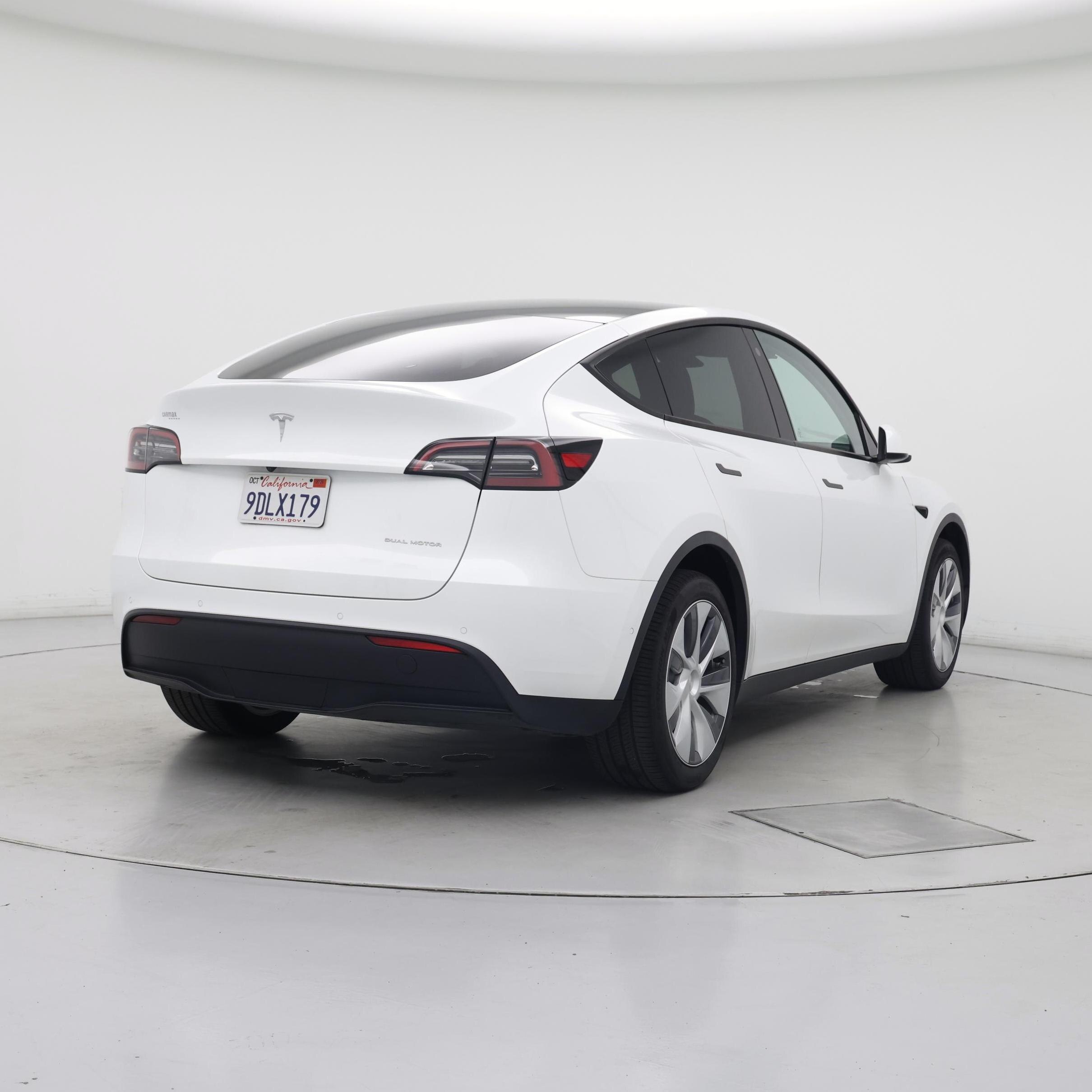 Thumbnail: 2022 Tesla Model Y - 8