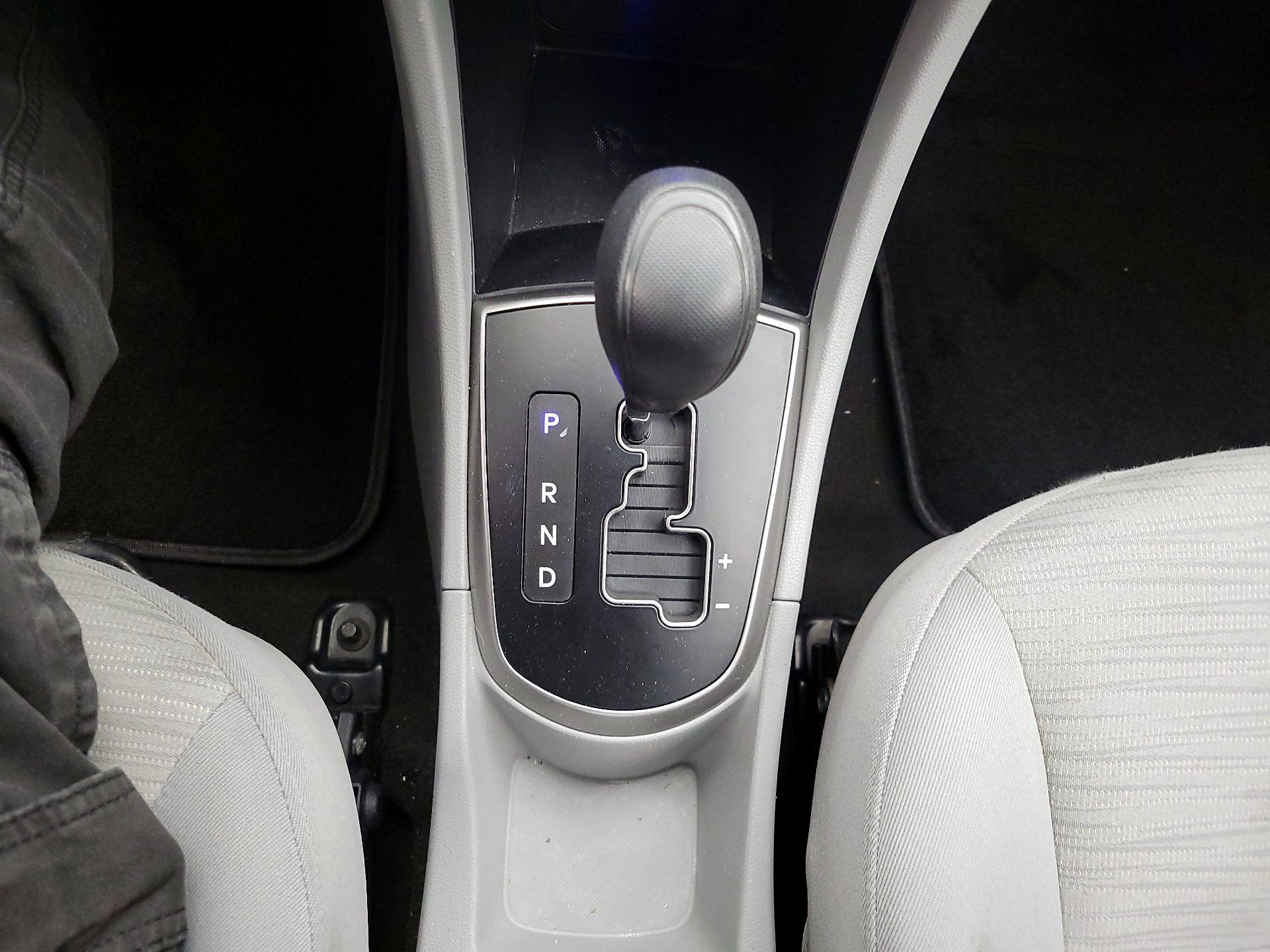 Thumbnail: 2016 Hyundai Accent - 15