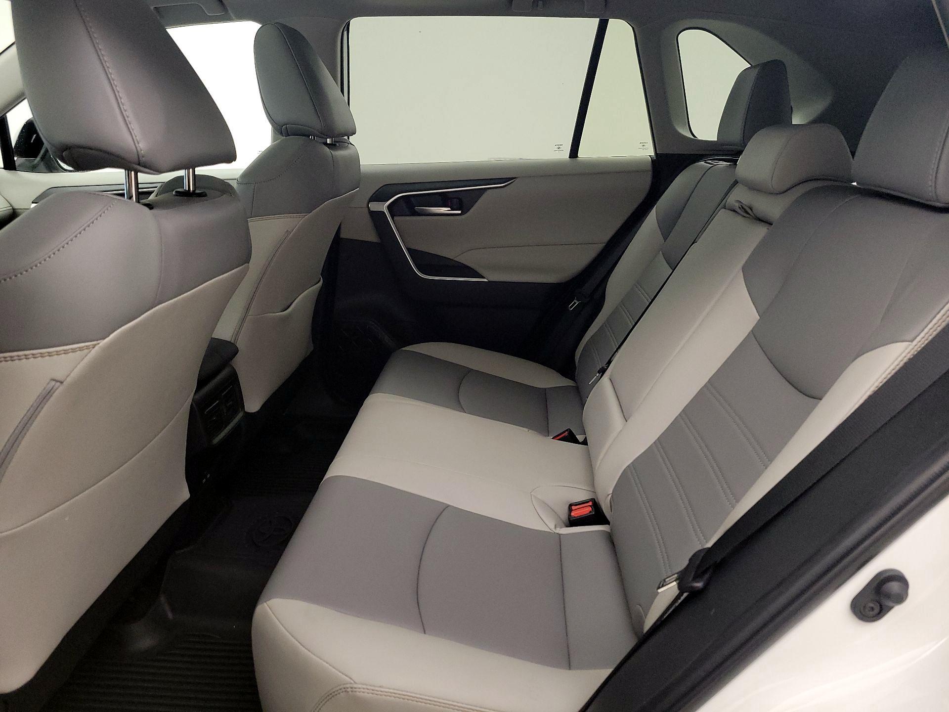 Thumbnail: 2025 Toyota RAV4 - 20