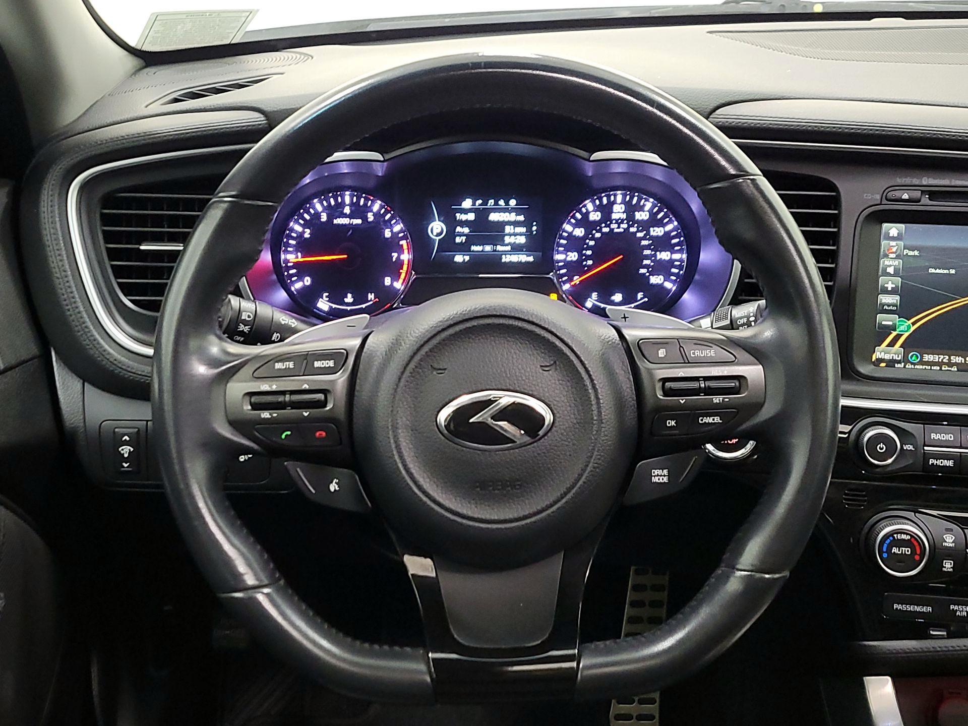 Thumbnail: 2015 Kia Optima - 10