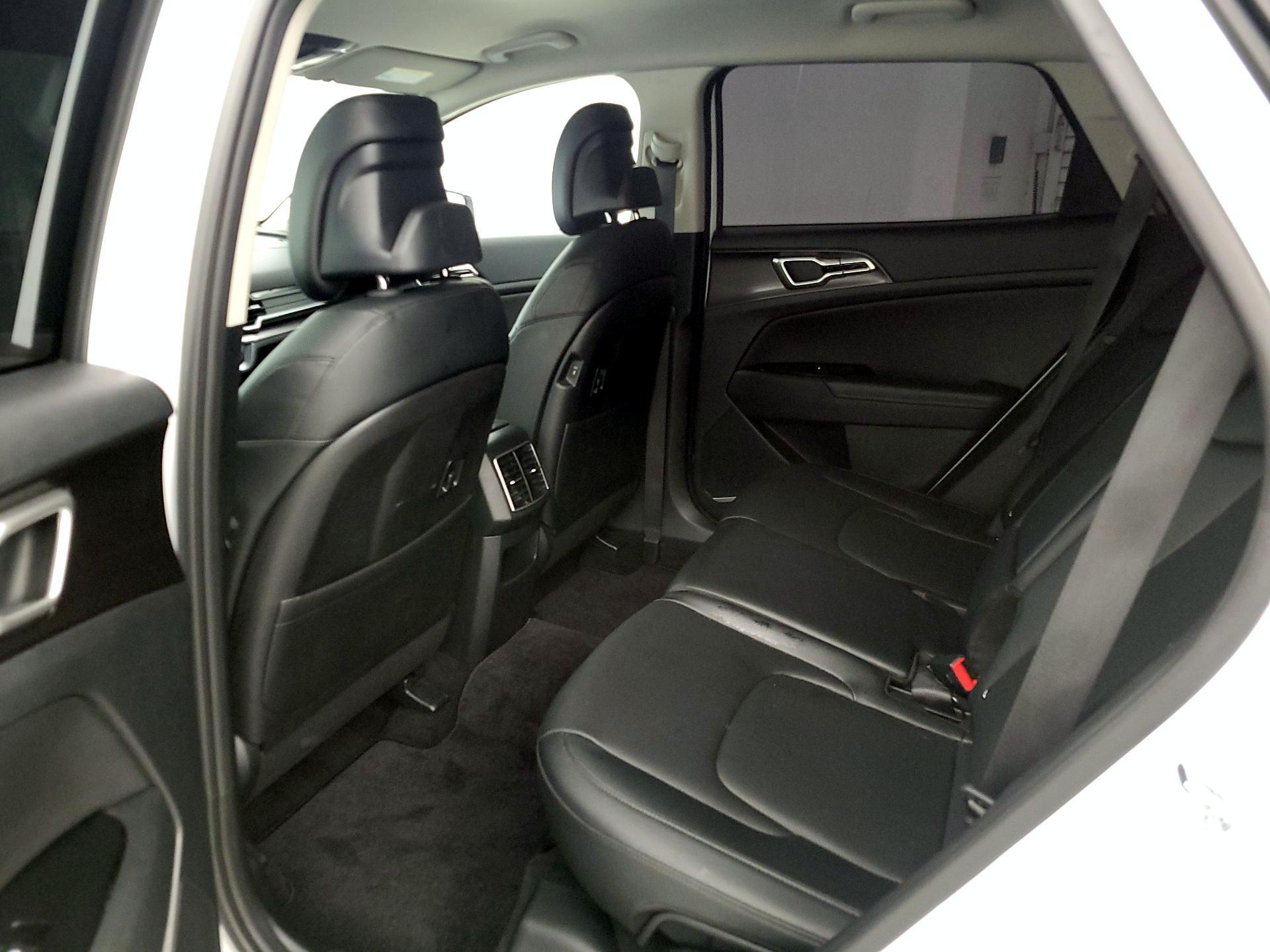 Thumbnail: 2025 Kia Sportage - 20