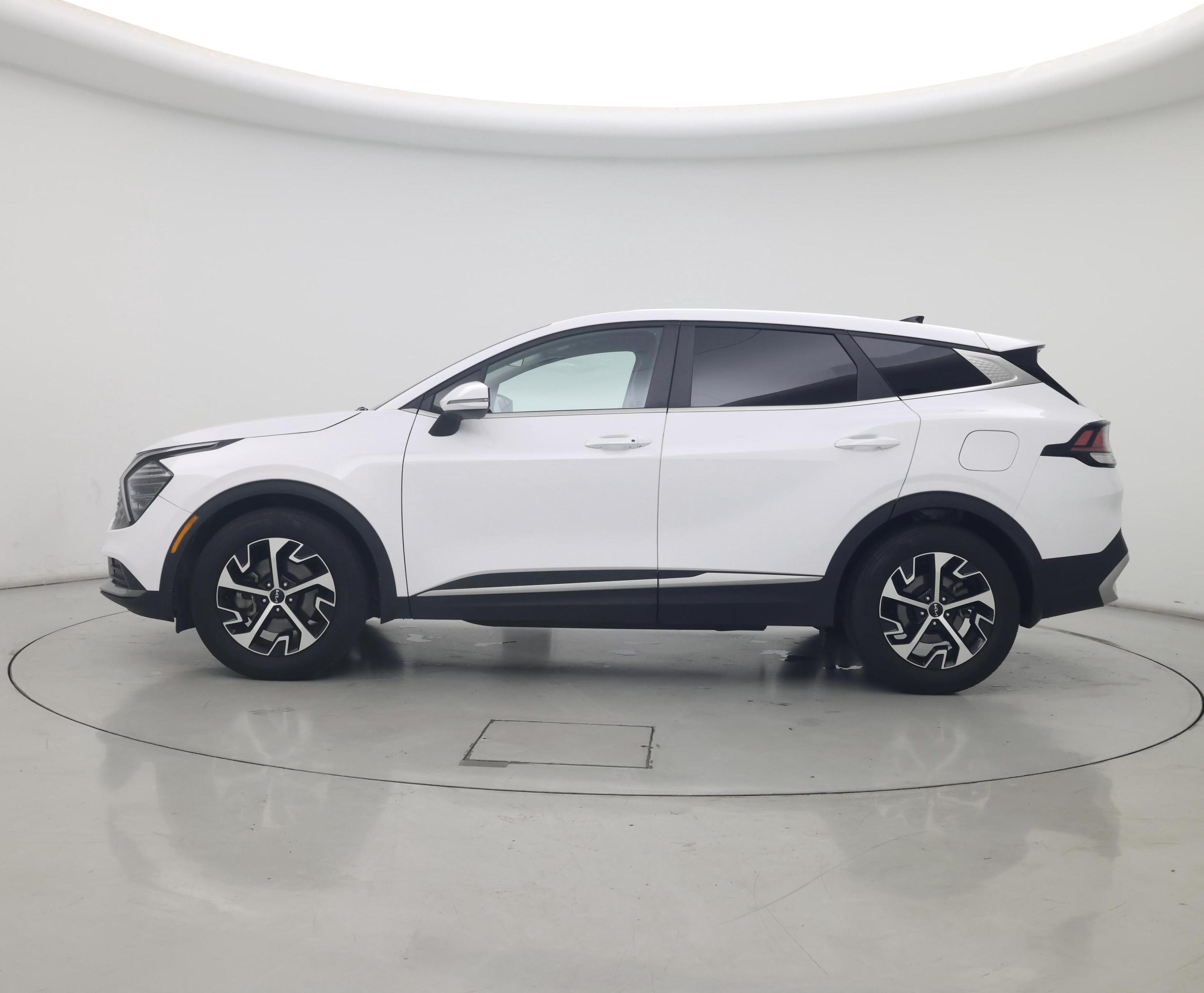 Thumbnail: 2025 Kia Sportage - 3