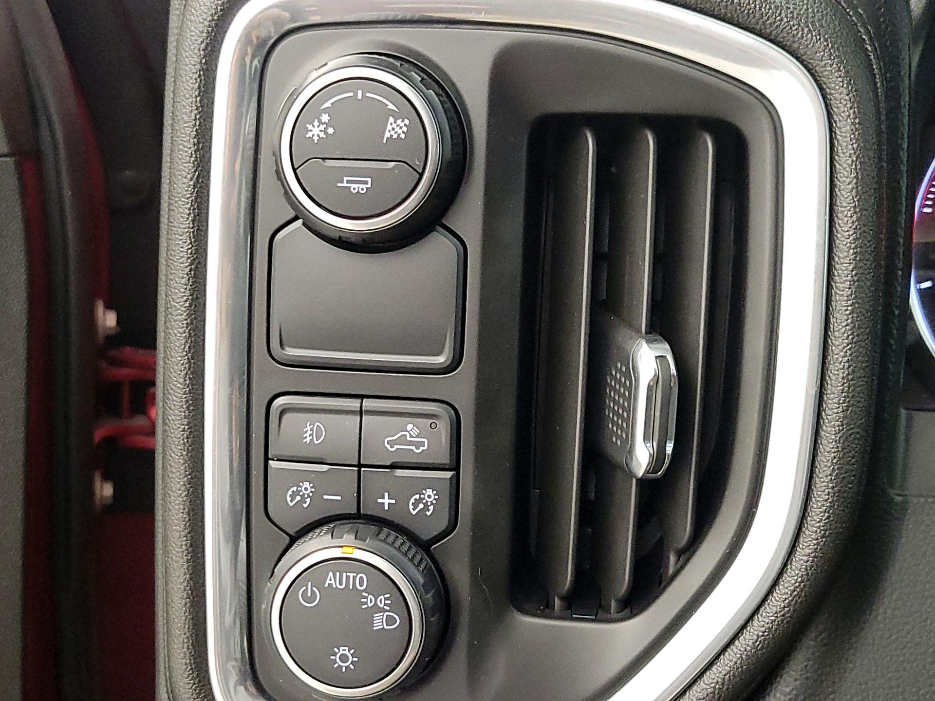 Thumbnail: 2019 Chevrolet Silverado 1500 - 13