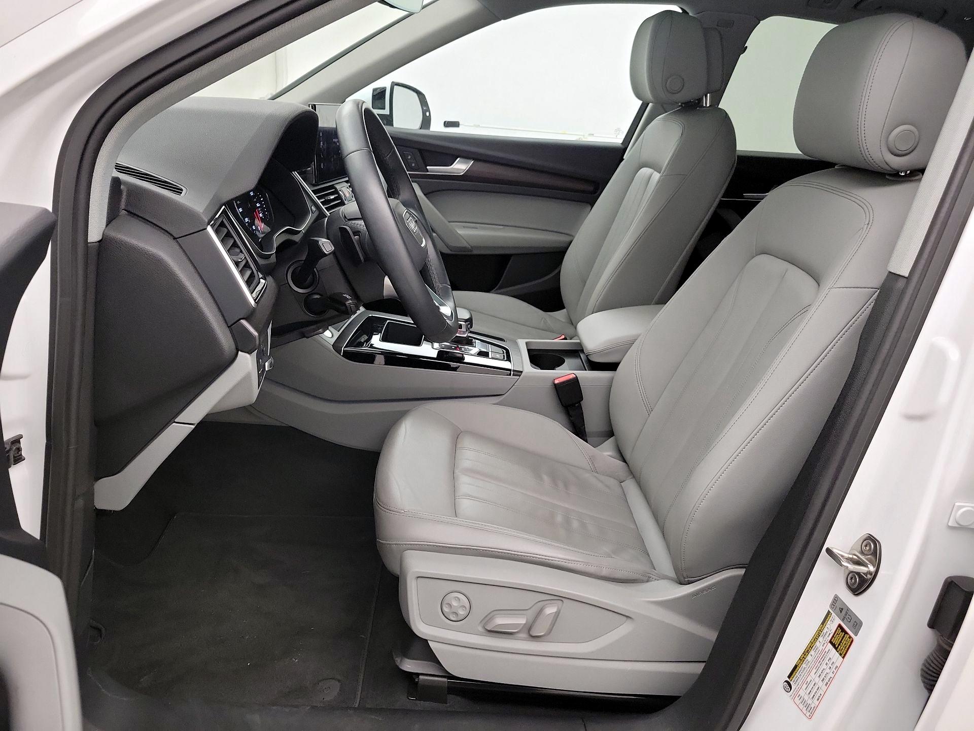 Thumbnail: 2023 Audi Q5 - 11