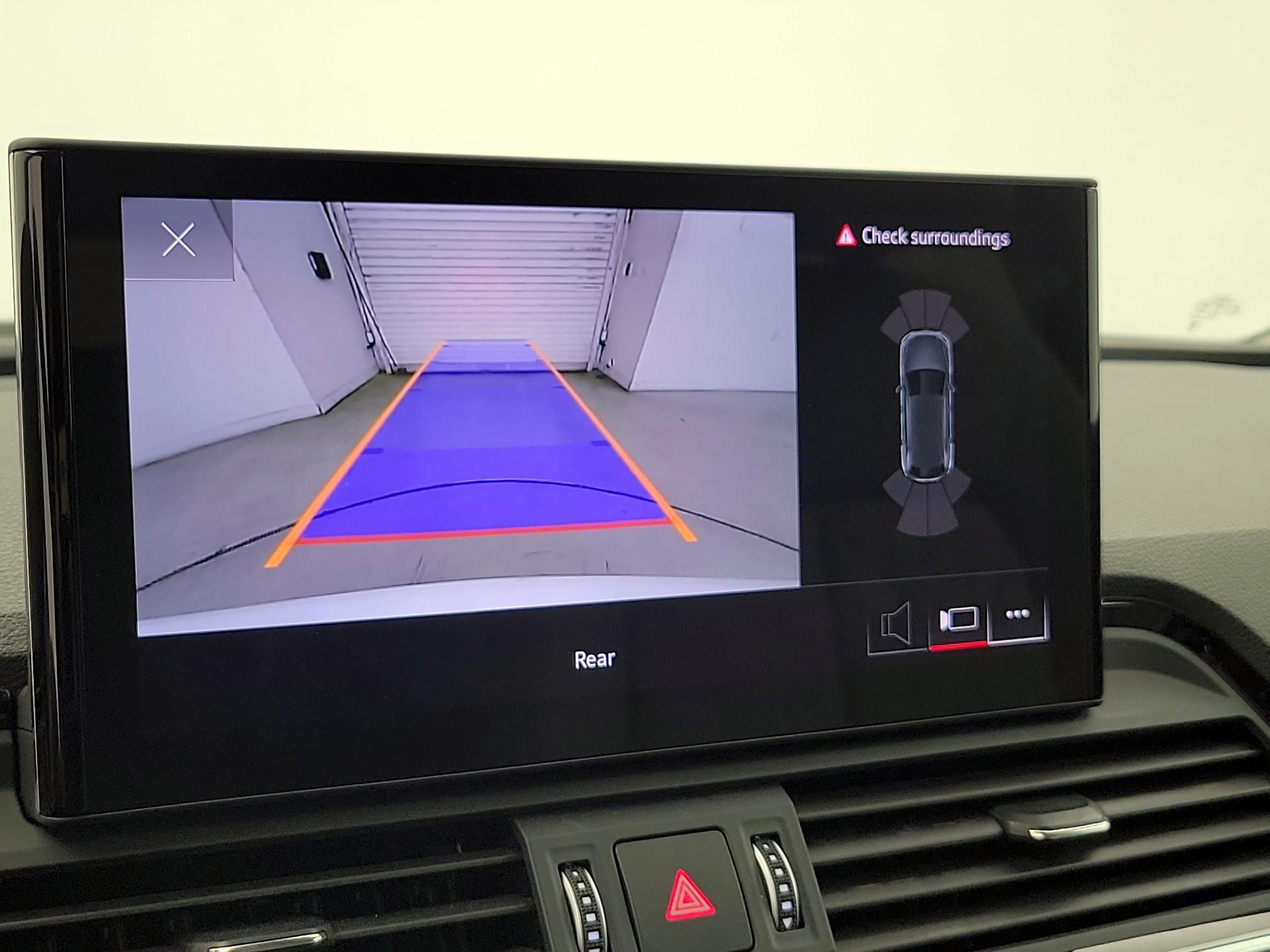 Thumbnail: 2023 Audi Q5 - 14