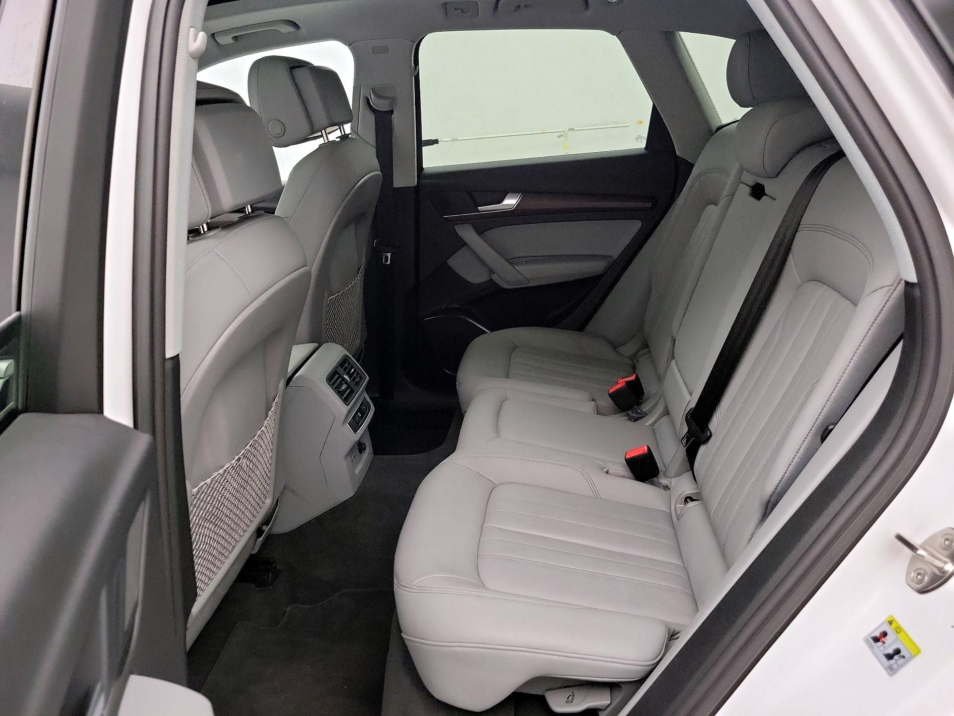 Thumbnail: 2023 Audi Q5 - 20