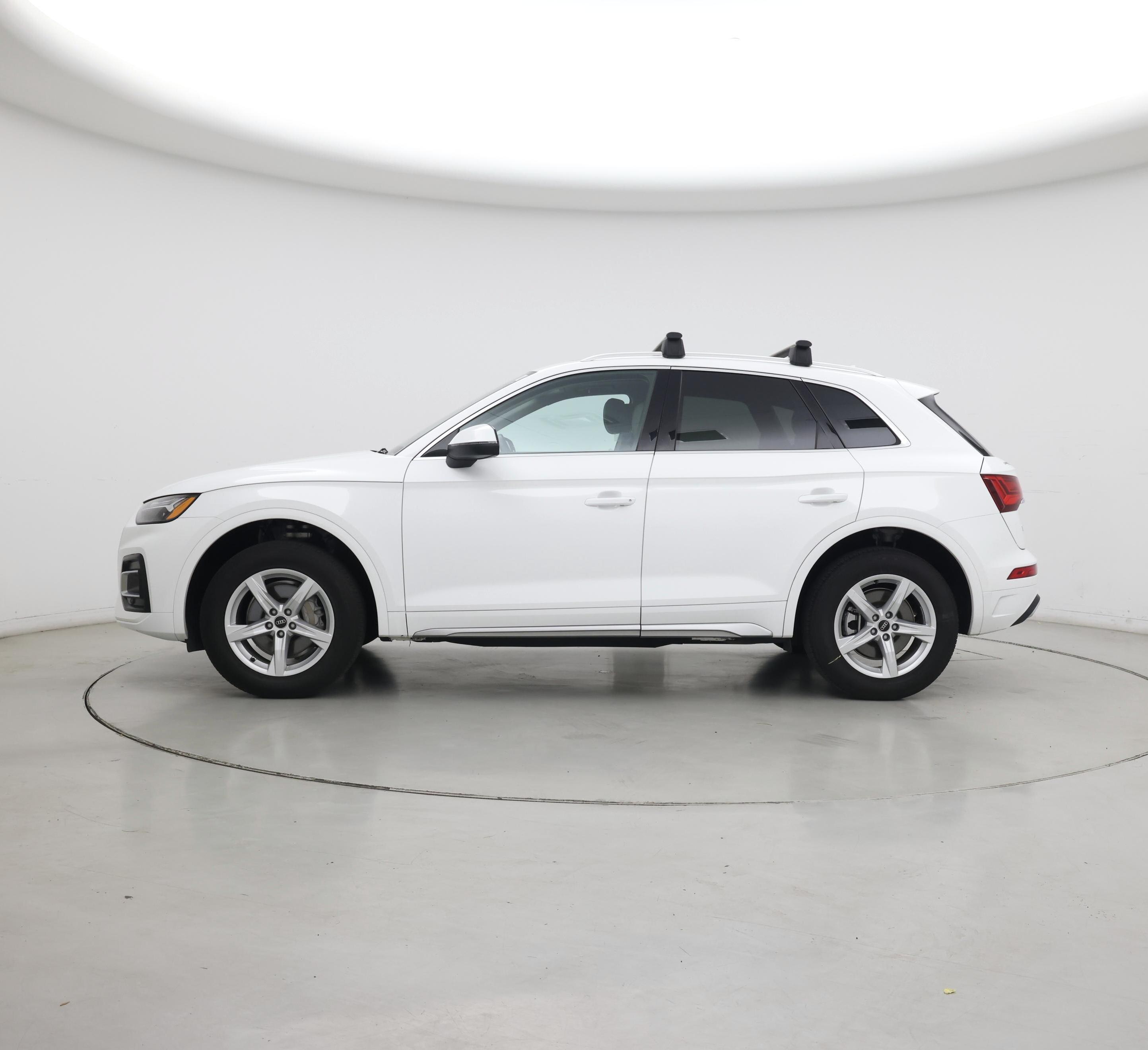 Thumbnail: 2023 Audi Q5 - 3