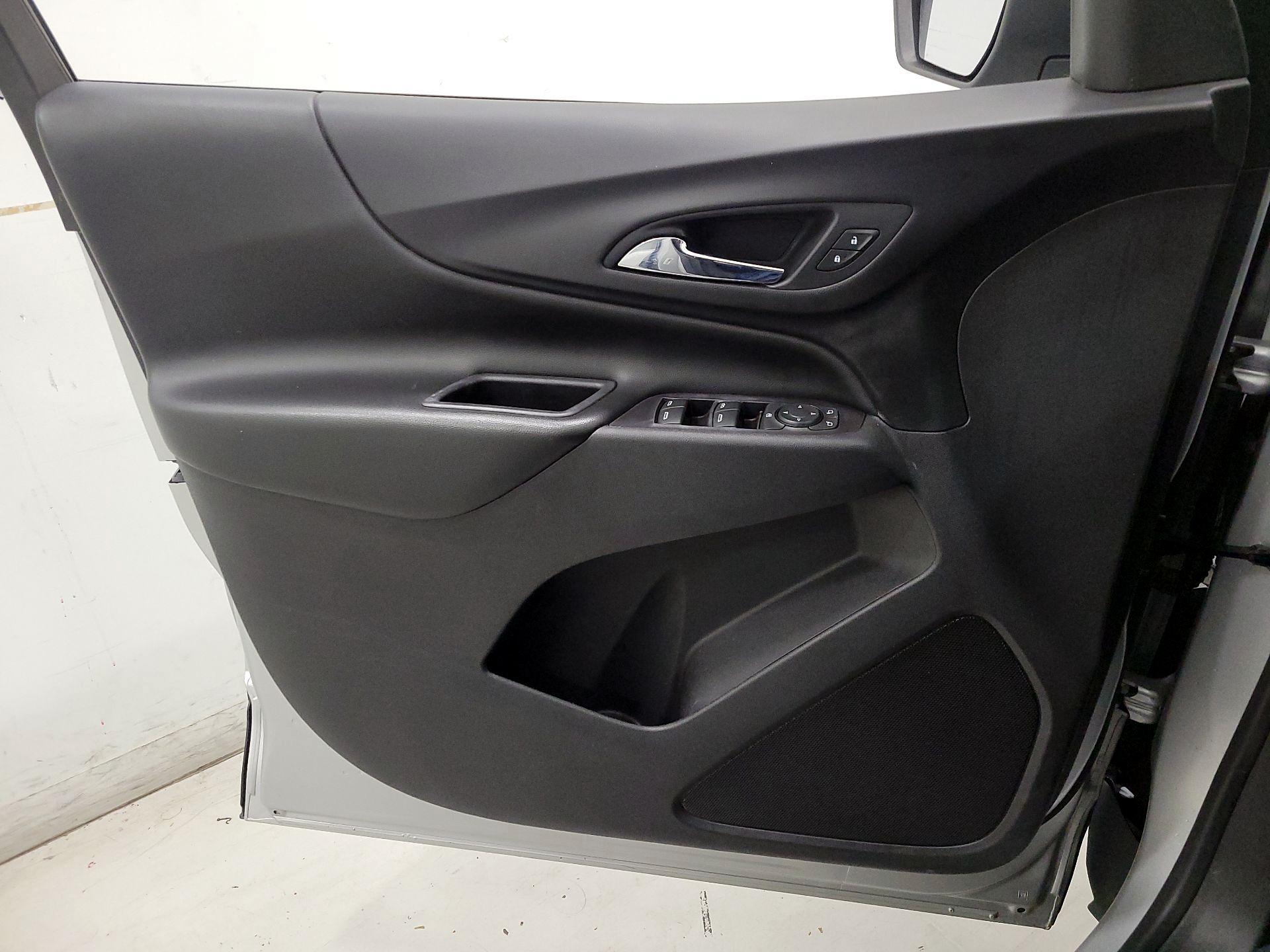 Thumbnail: 2020 Chevrolet Equinox - 12