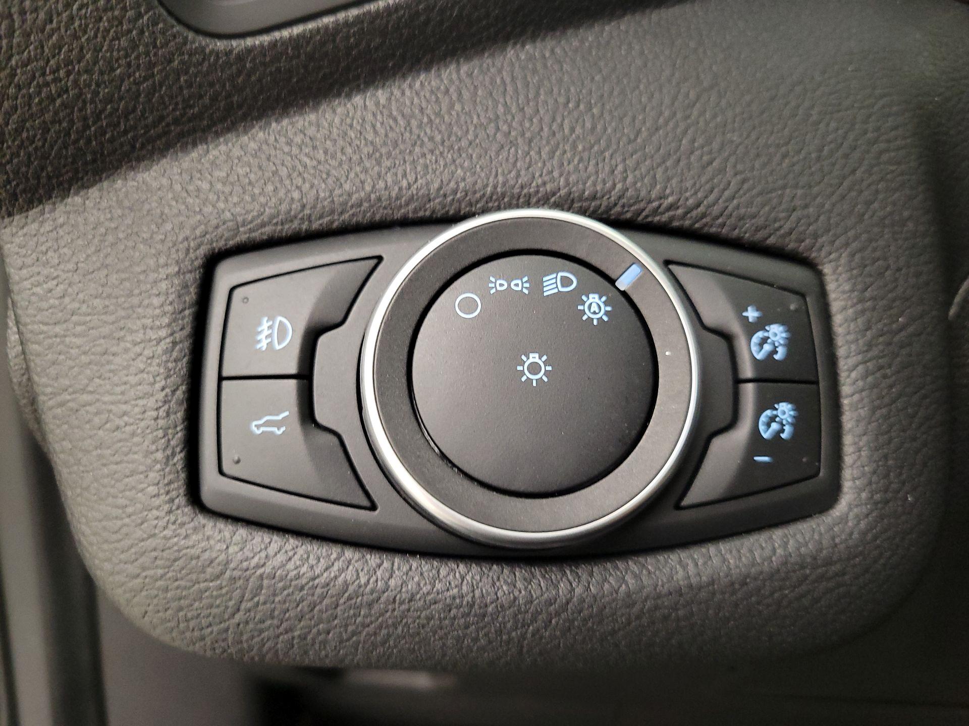 Thumbnail: 2018 Ford Escape - 13