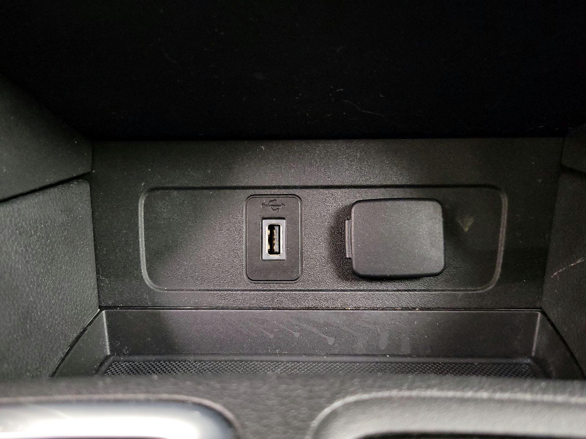 Thumbnail: 2018 Ford Escape - 18