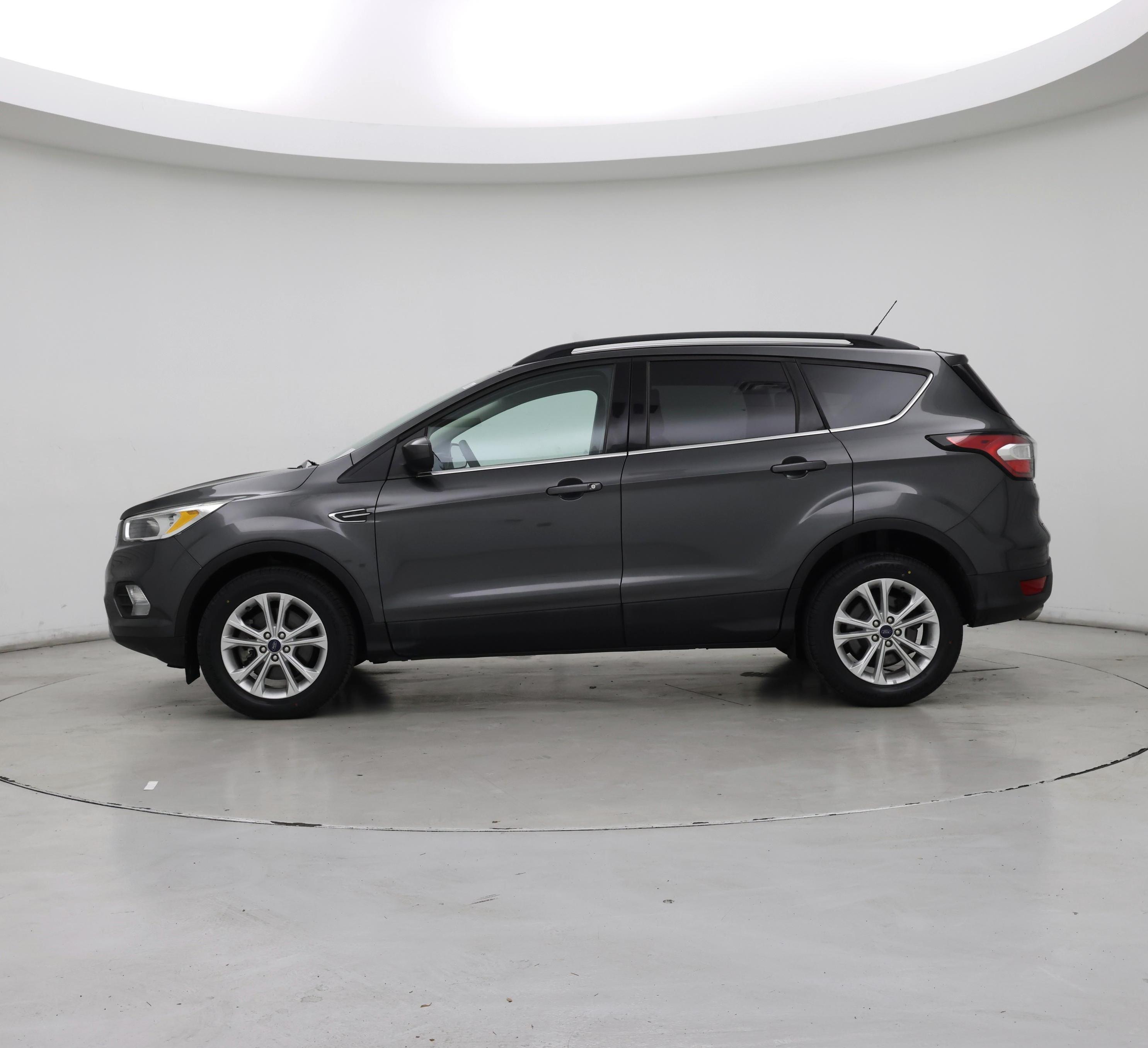 Thumbnail: 2018 Ford Escape - 3