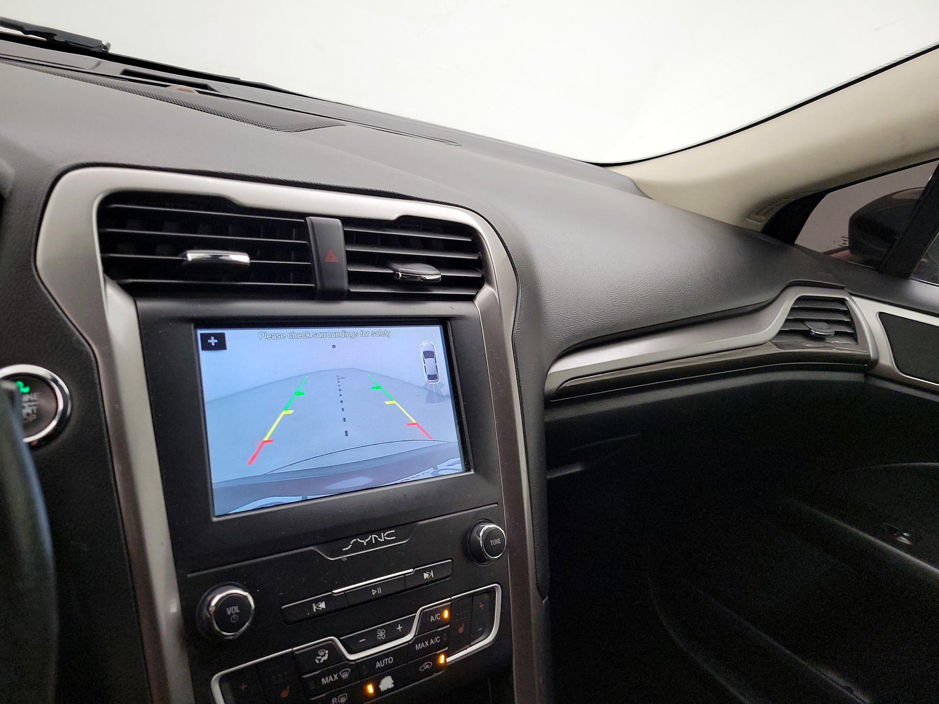 Thumbnail: 2019 Ford Fusion - 14