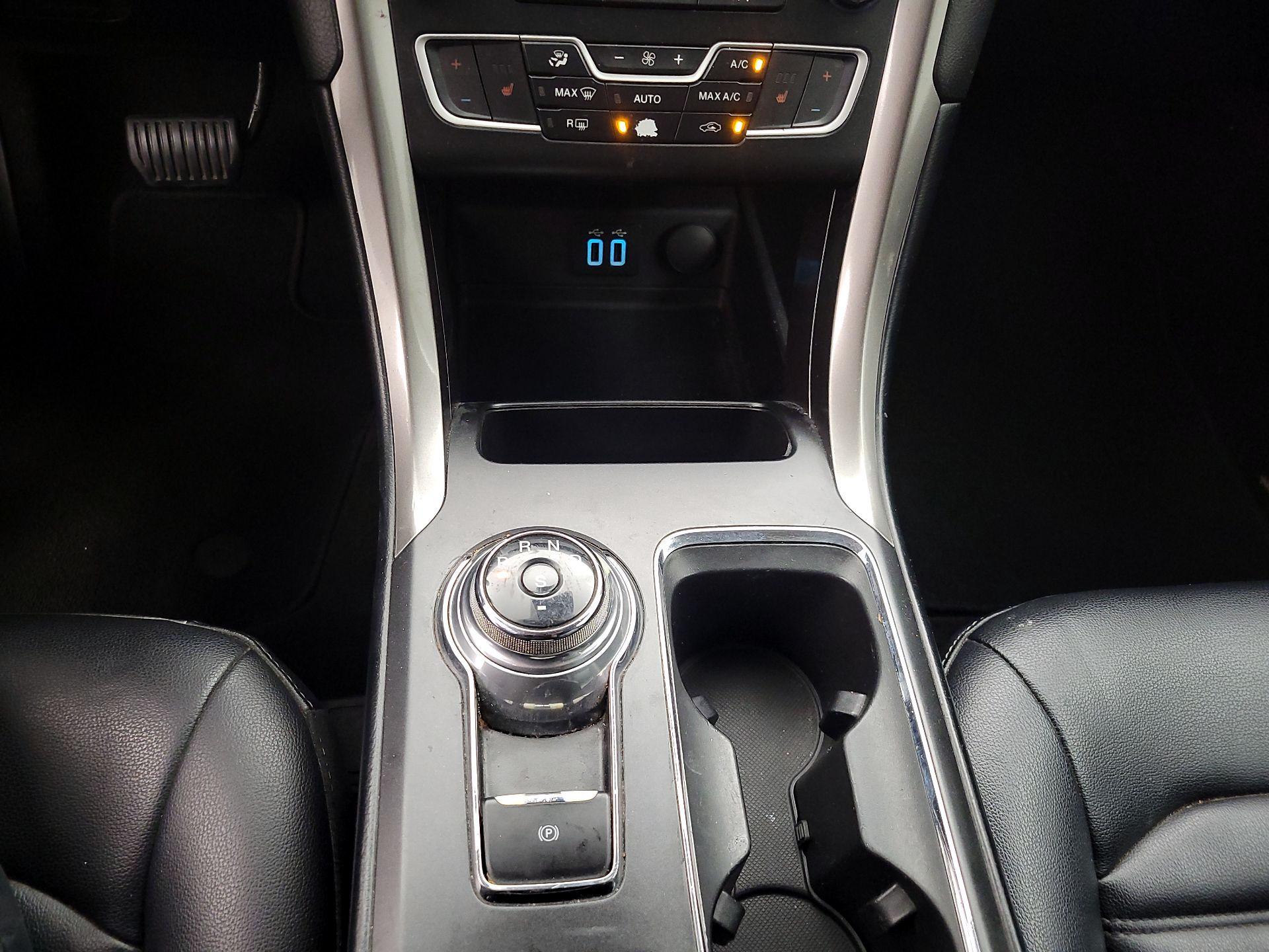 Thumbnail: 2019 Ford Fusion - 17