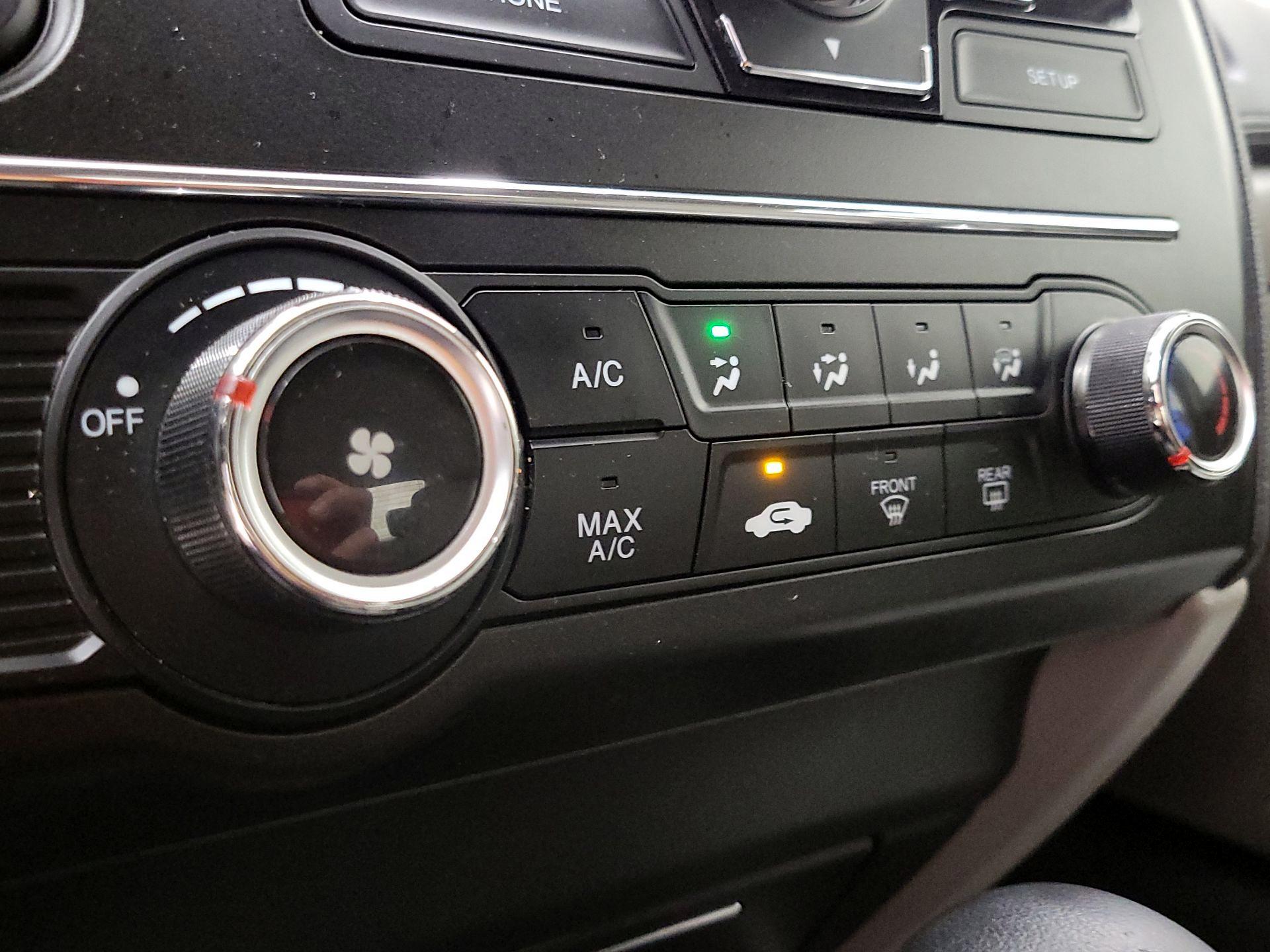 Thumbnail: 2015 Honda Civic - 16