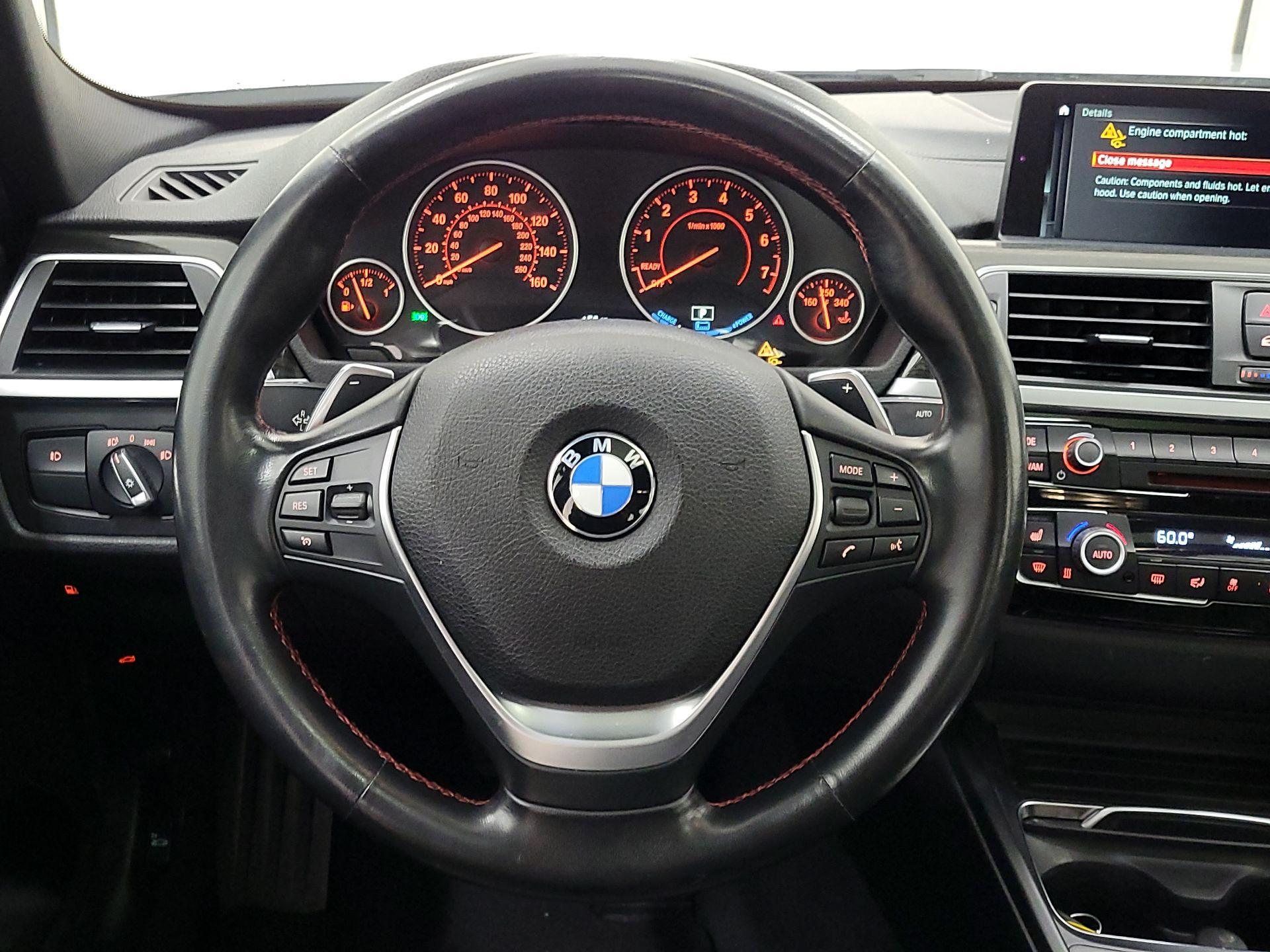 Thumbnail: 2018 BMW 3 Series - 10